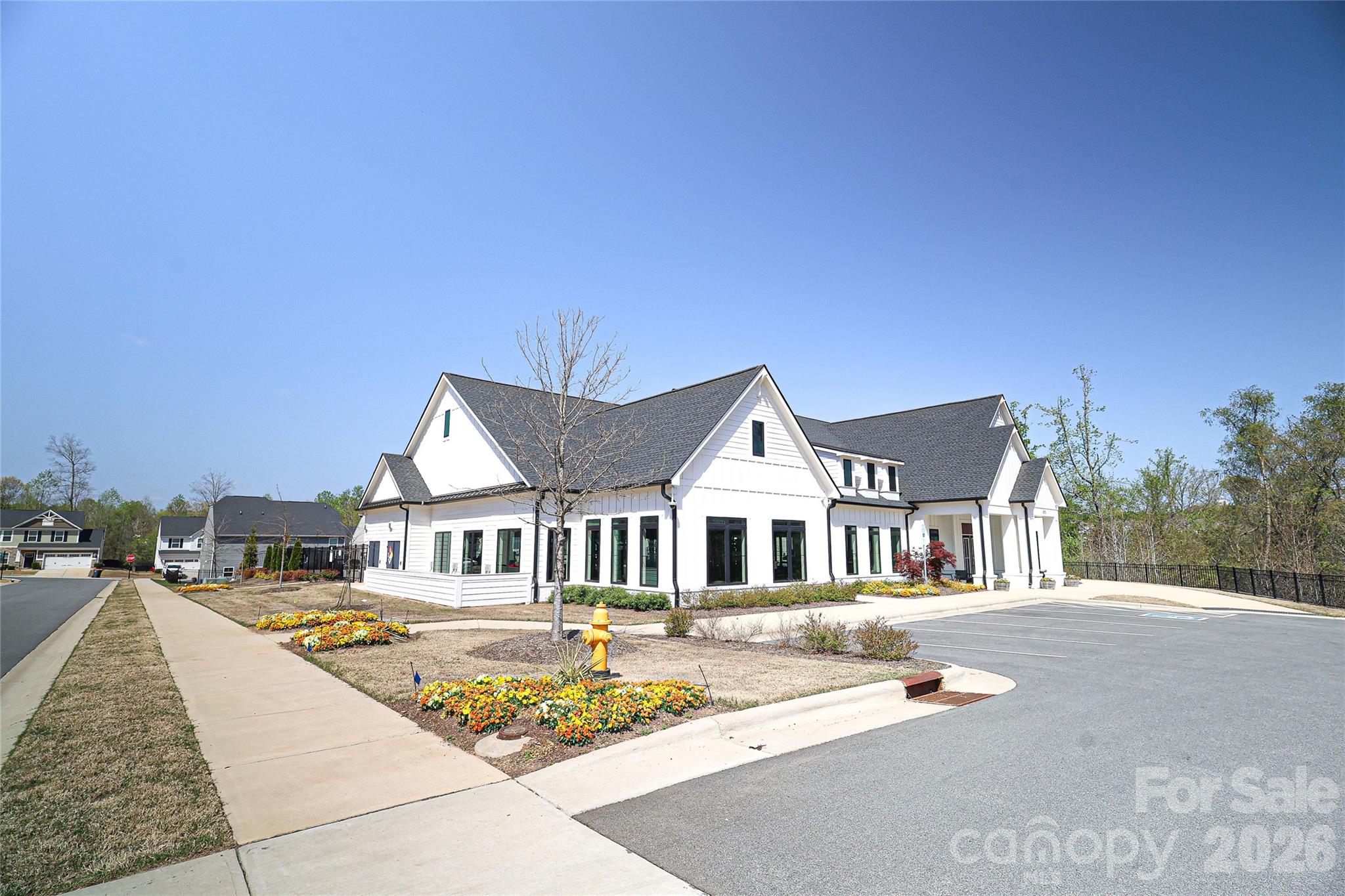Single Family Residence at 5007 Twin River Drive, Denver, photo 43 of 44