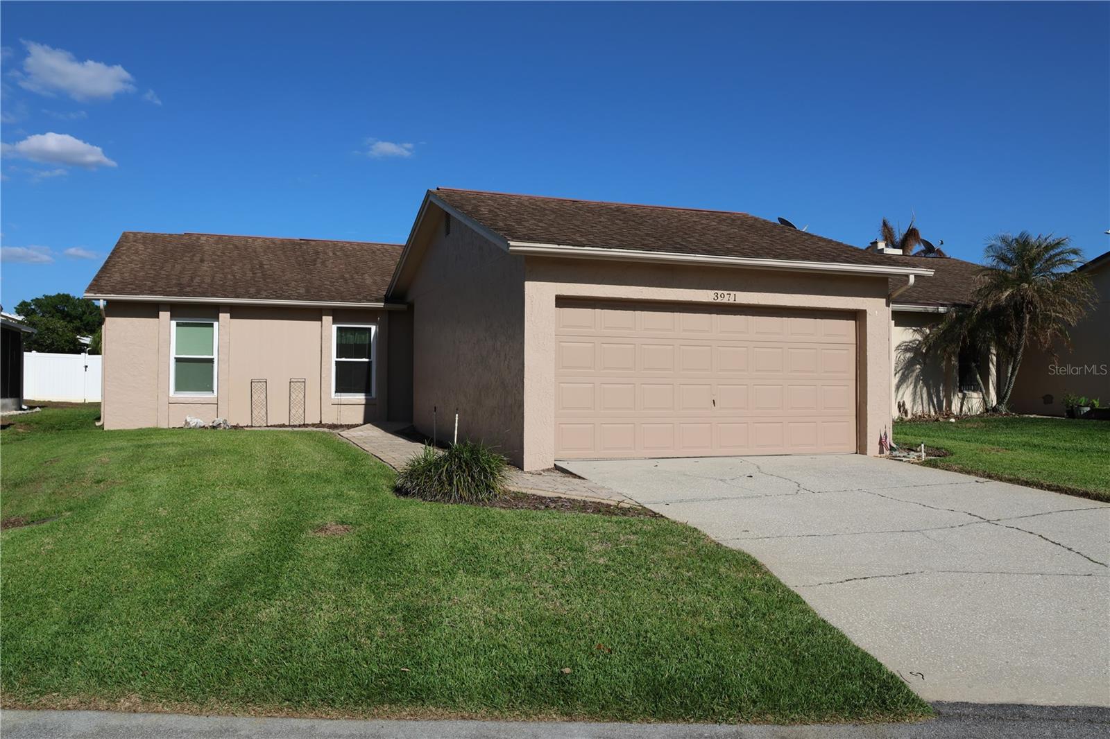 3971 CYPRESS LNDG W
