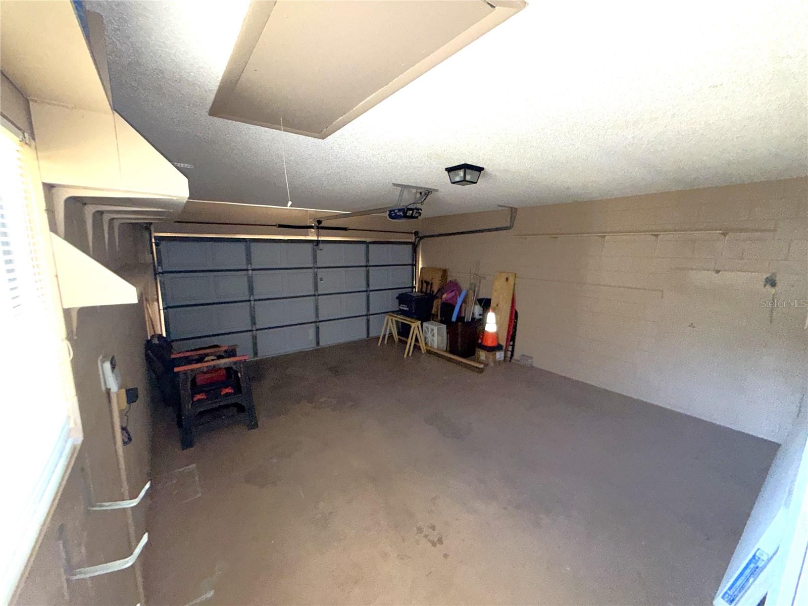 Garage - 3971 CYPRESS LNDG W, WINTER HAVEN