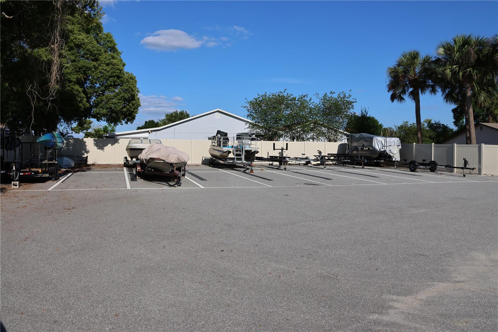 Boat and Trailer Parking - 3971 CYPRESS LNDG W, WINTER HAVEN