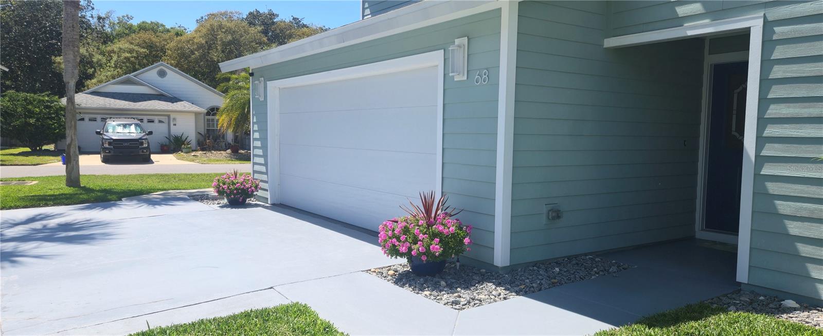 2 Car Garage - 68 BRISTOL LN, PALM COAST