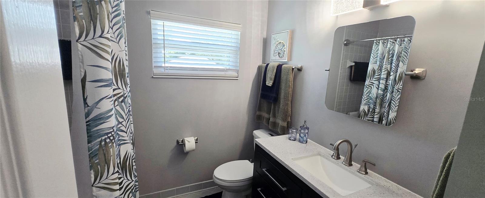 2nd Floor Full Bath - 68 BRISTOL LN, PALM COAST