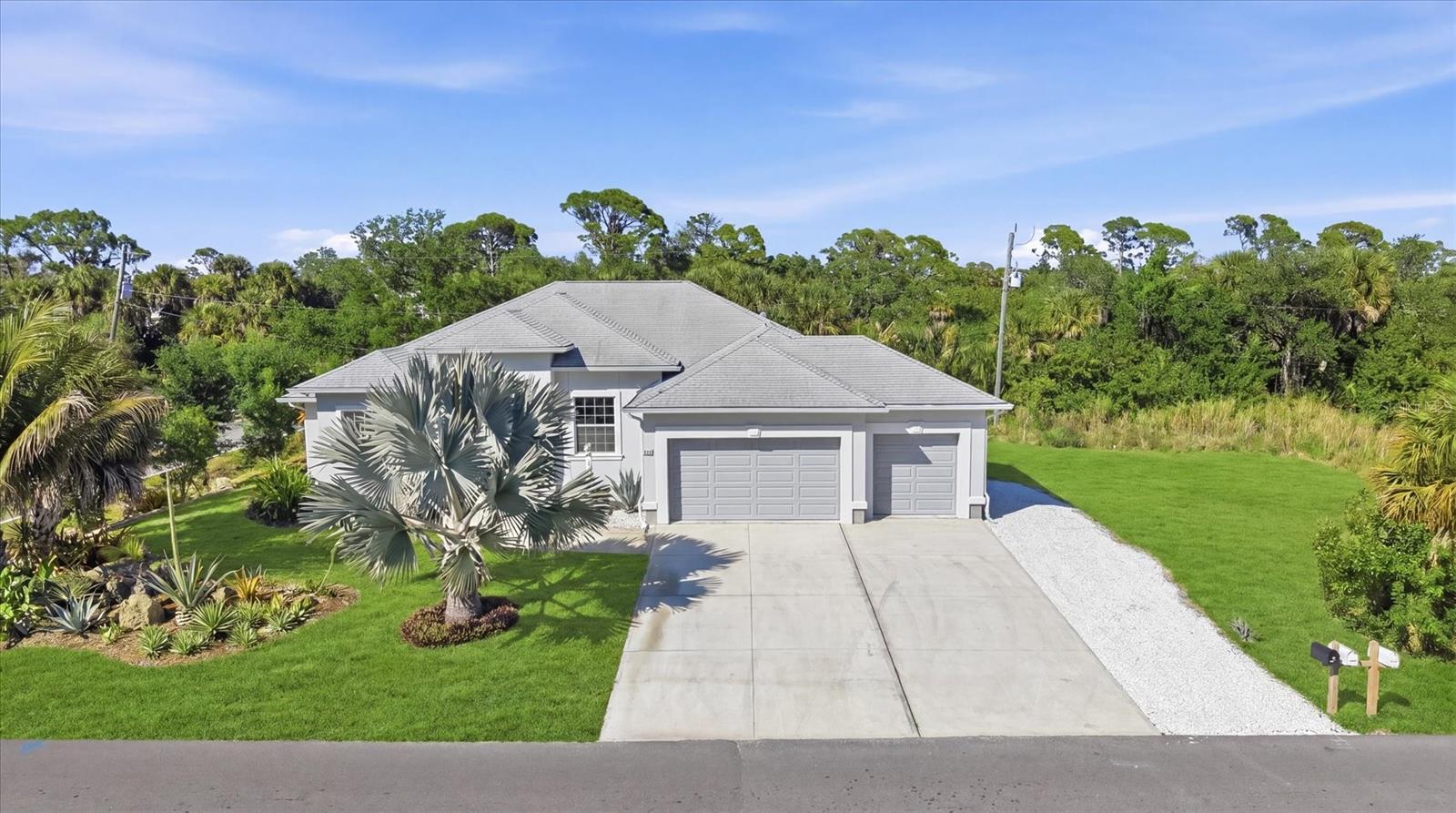 Single Family Residence at 1112 SENECA RD, VENICE, photo 2 of 50