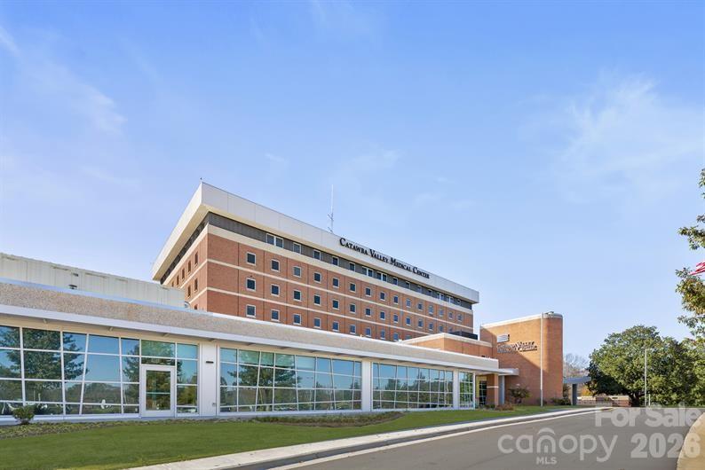Area Photo - Healthcare At Your Doorstep - 3271 Eller Drive Extension, Hickory