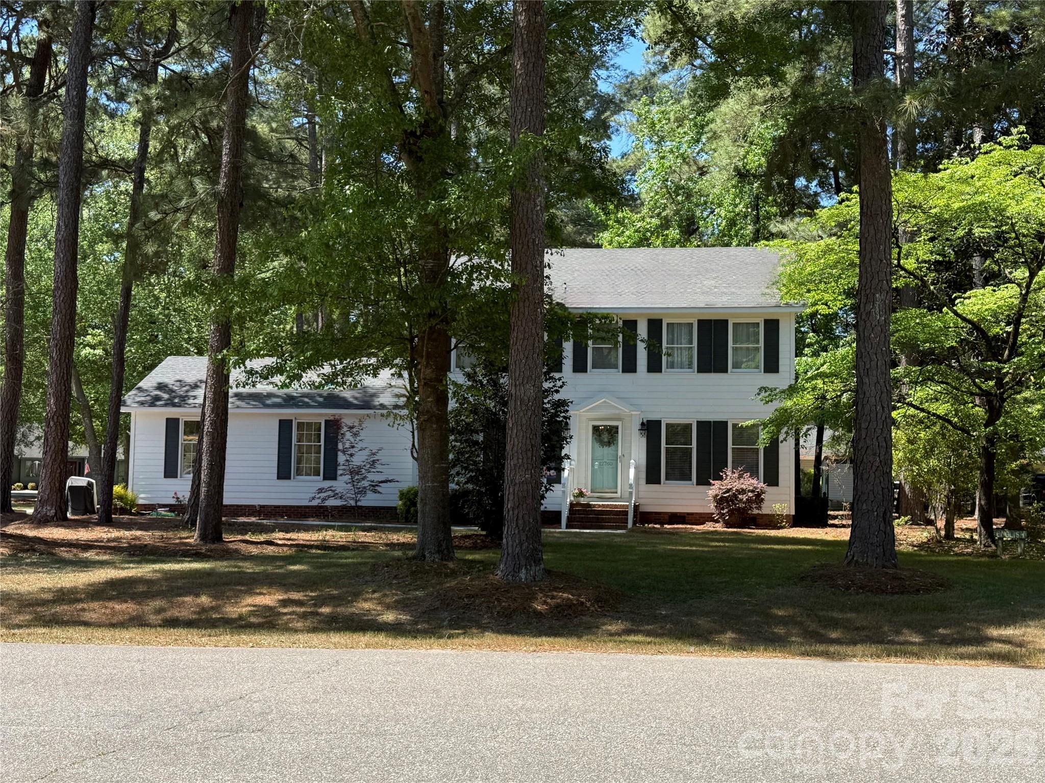 Single Family Residence at 12760 Woodbridge Drive, Laurinburg, photo 7 of 41