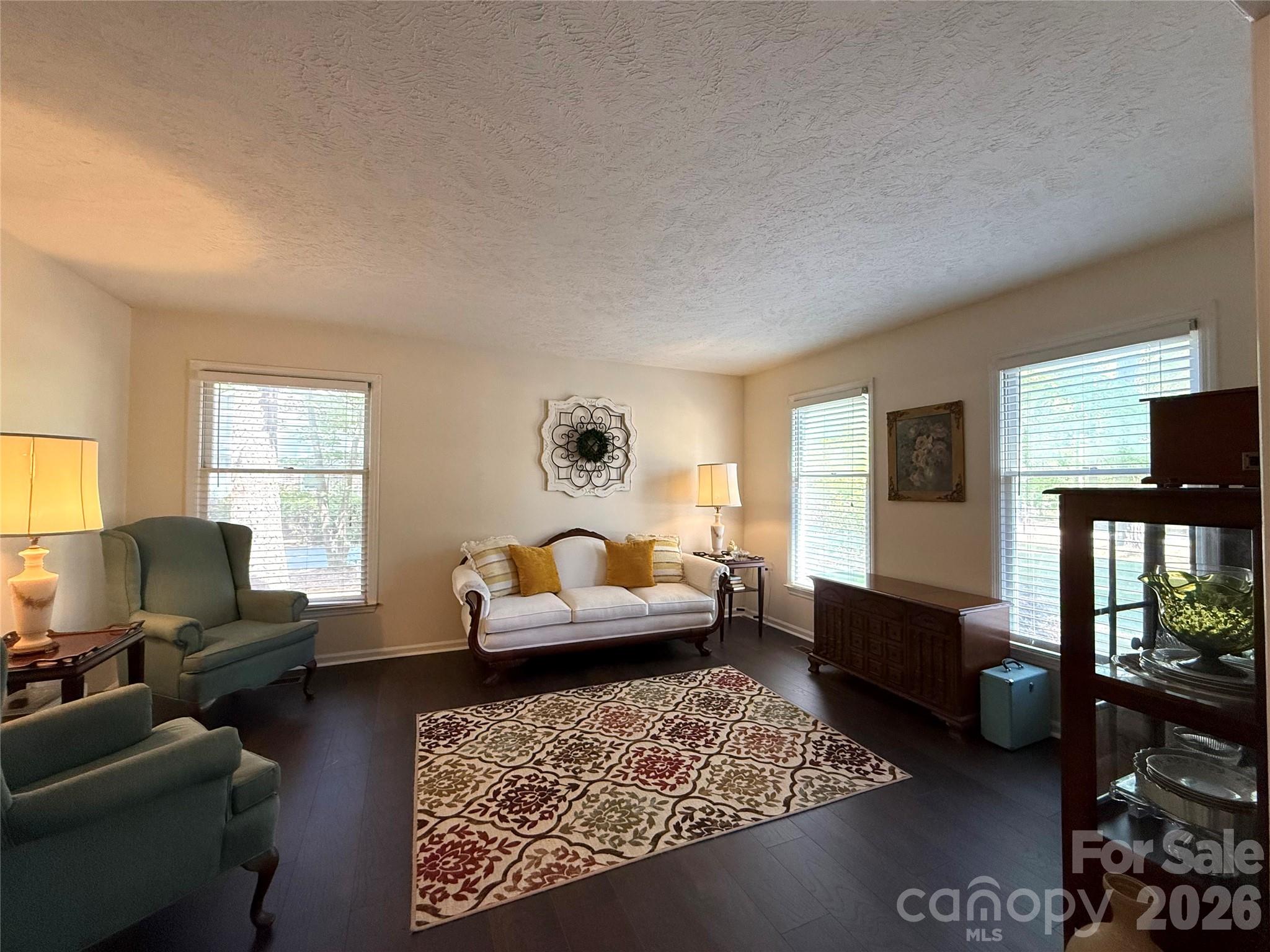 Den - 12760 Woodbridge Drive, Laurinburg