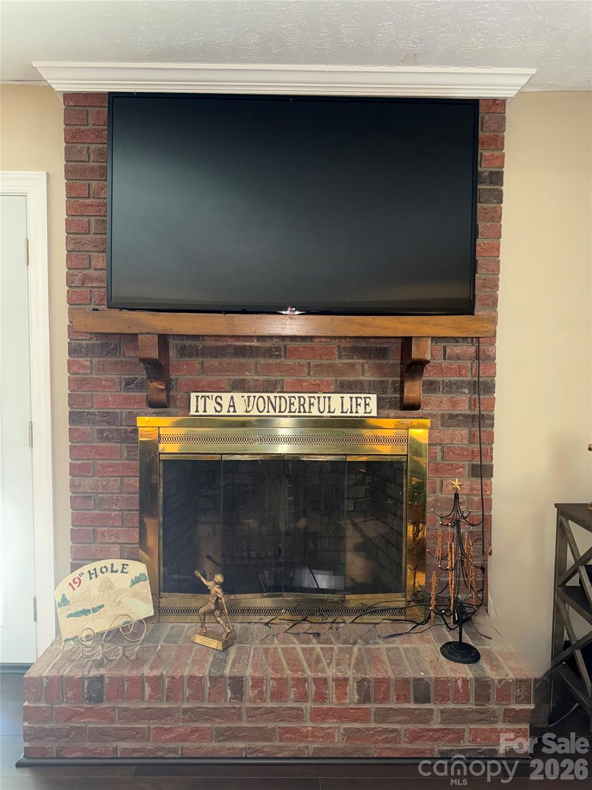 Fireplace - 12760 Woodbridge Drive, Laurinburg