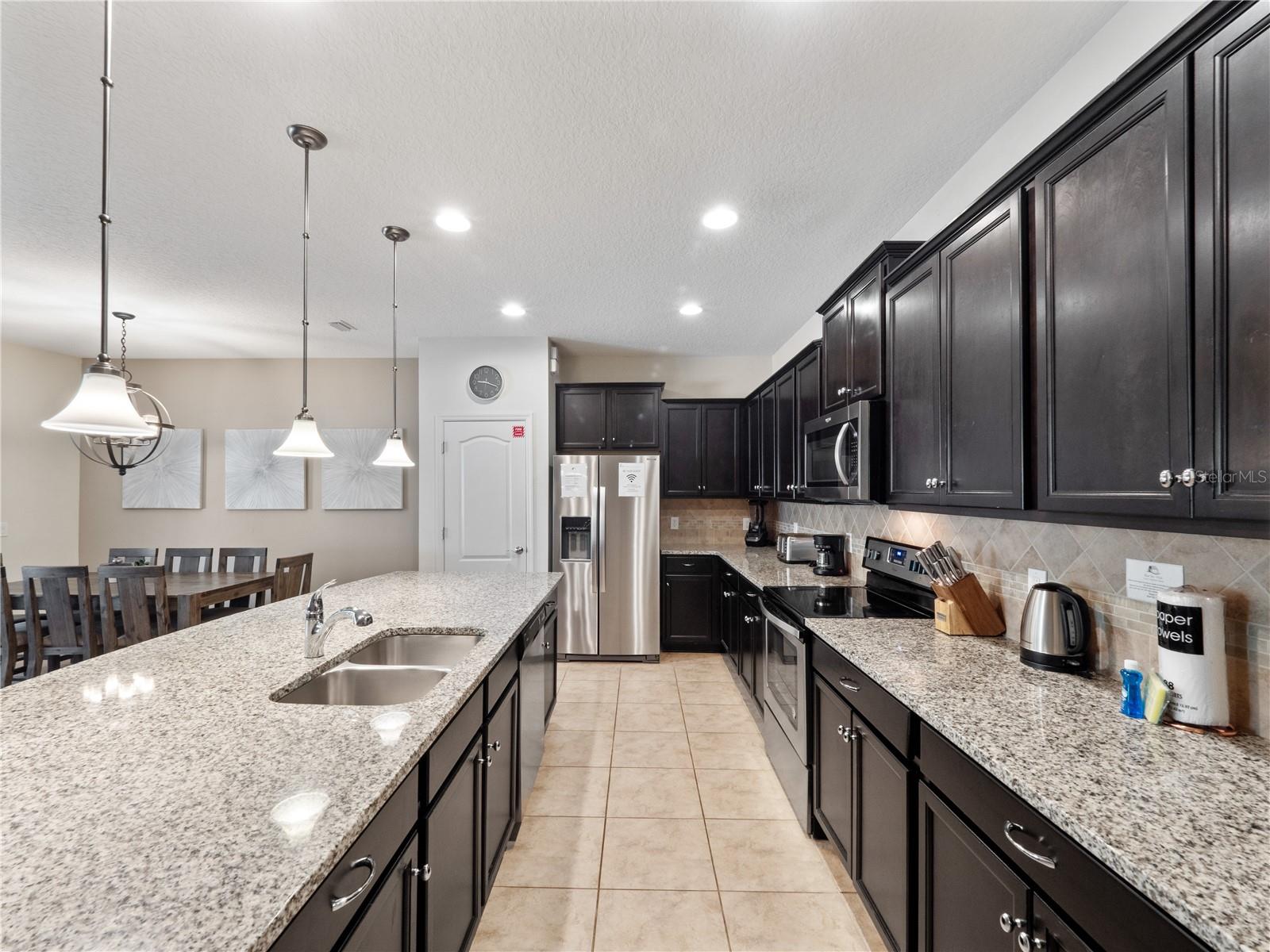 Townhouse at 8867 GENEVE CT, KISSIMMEE, photo 6 of 52