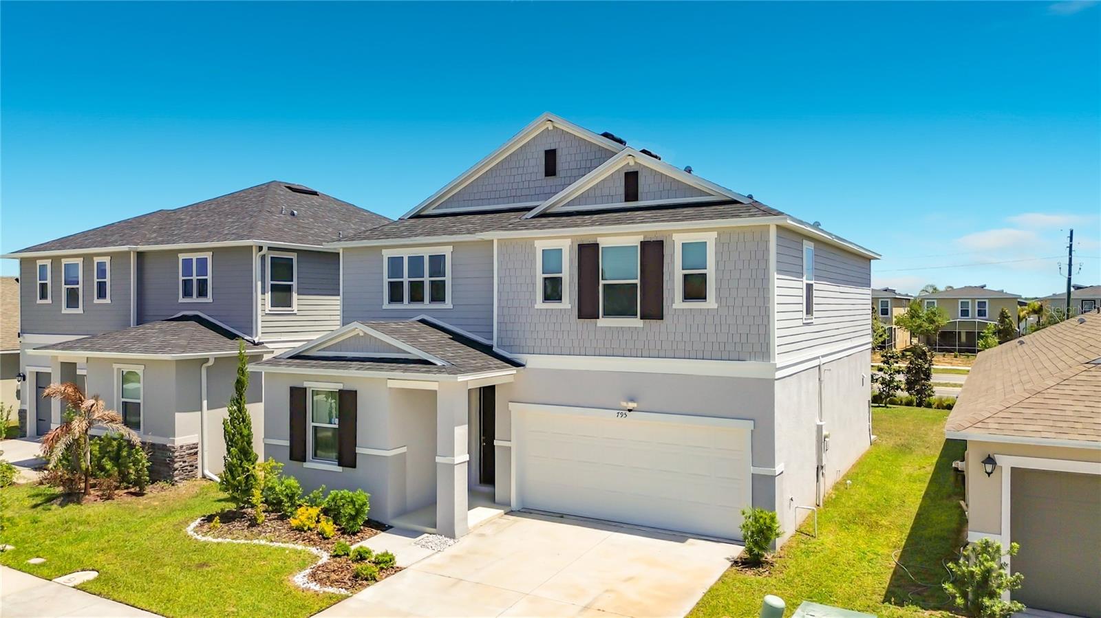2,387 sqfts - 795 OVERPOOL AVE, DAVENPORT