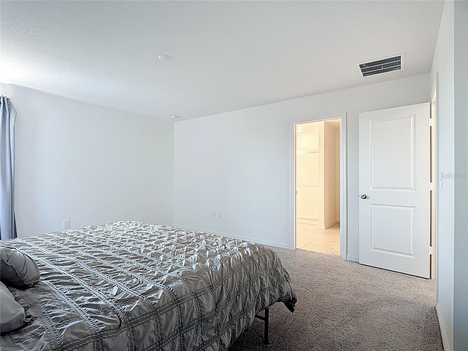 Owner's suite with private owner's bathroom - 795 OVERPOOL AVE, DAVENPORT