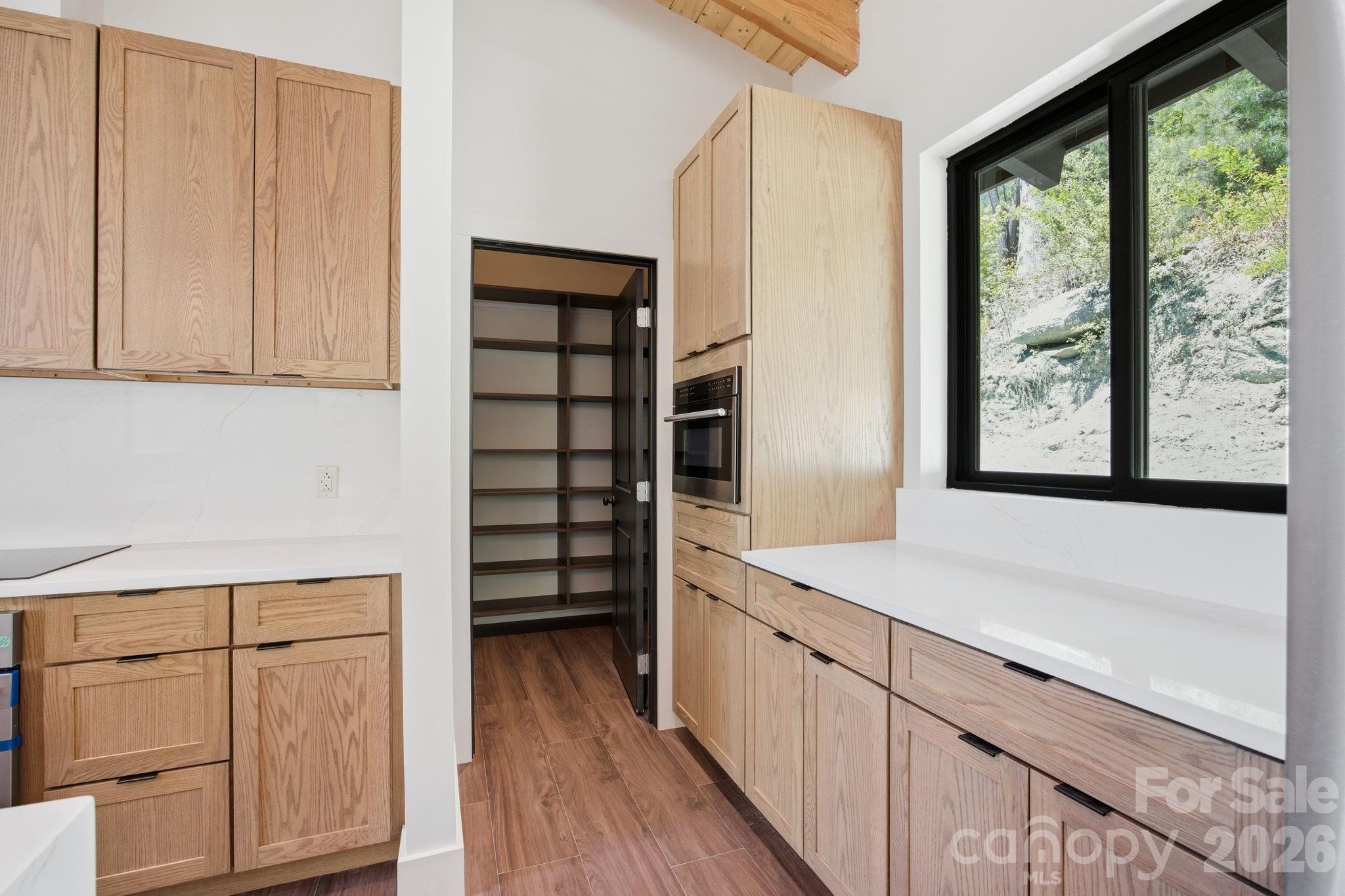 Kitchen - 102 Sandpiper Palisades Street, Hendersonville
