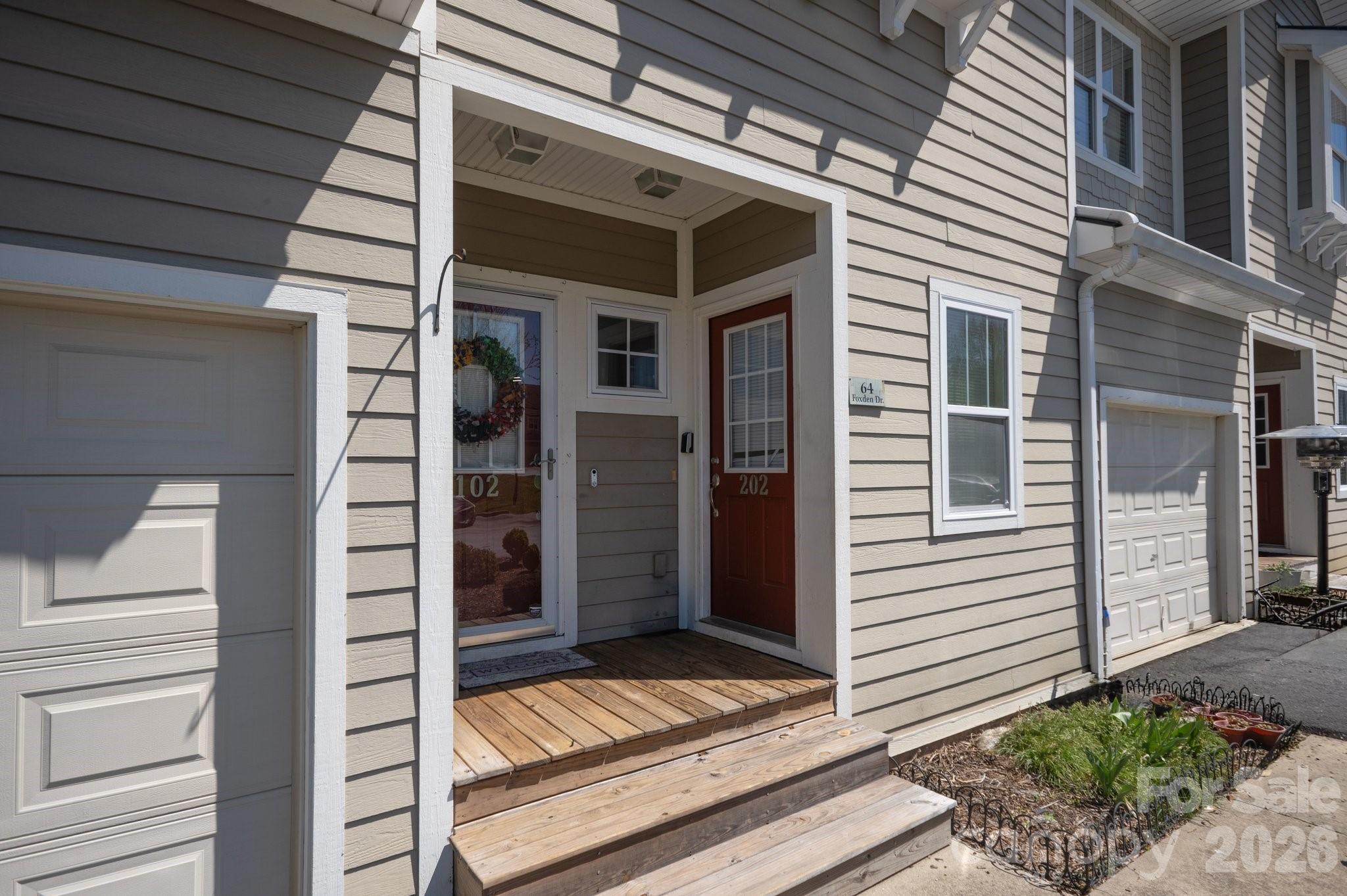 94 Foxden Drive