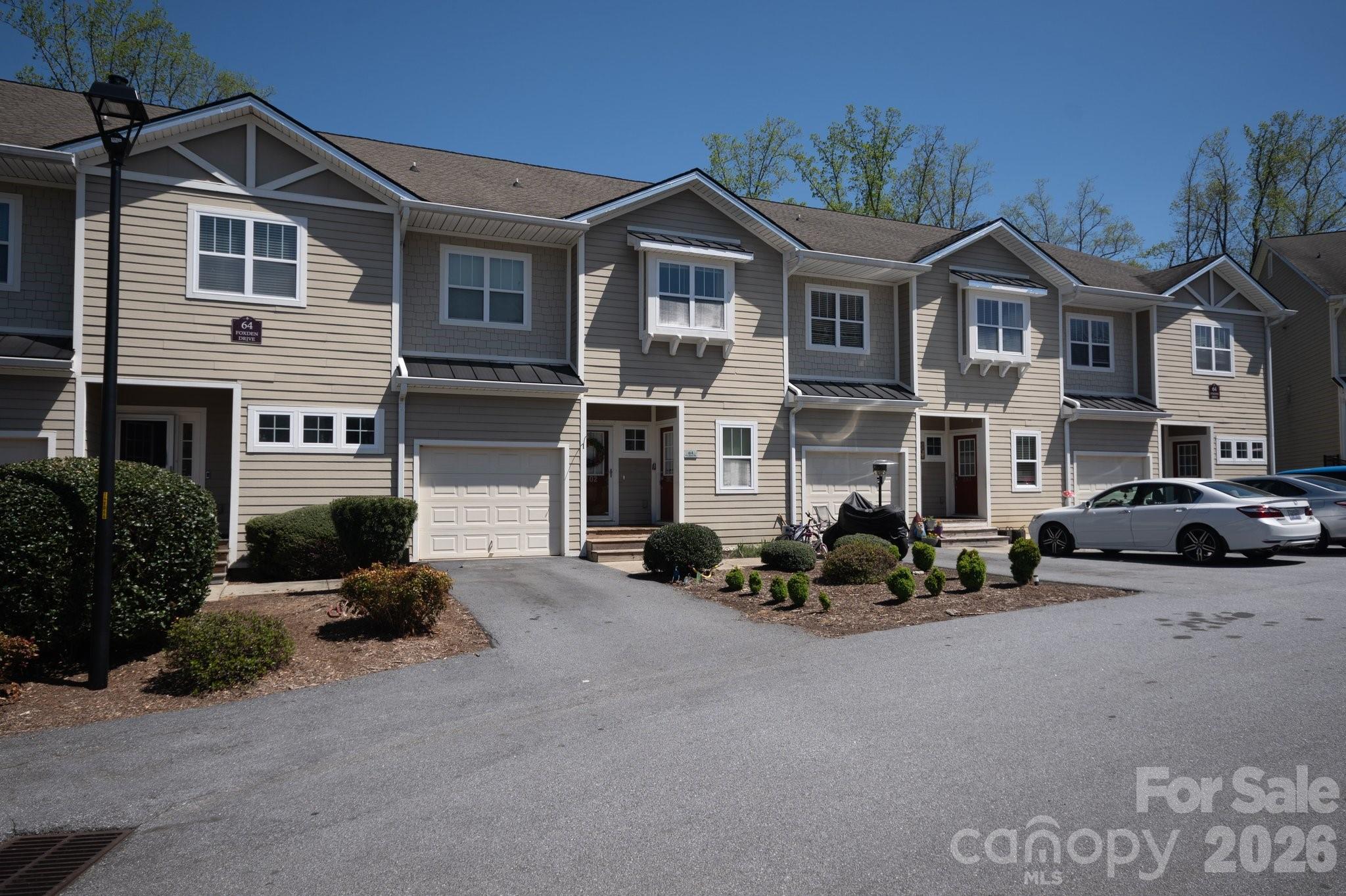 Condominium at 94 Foxden Drive, Fletcher, photo 35 of 49