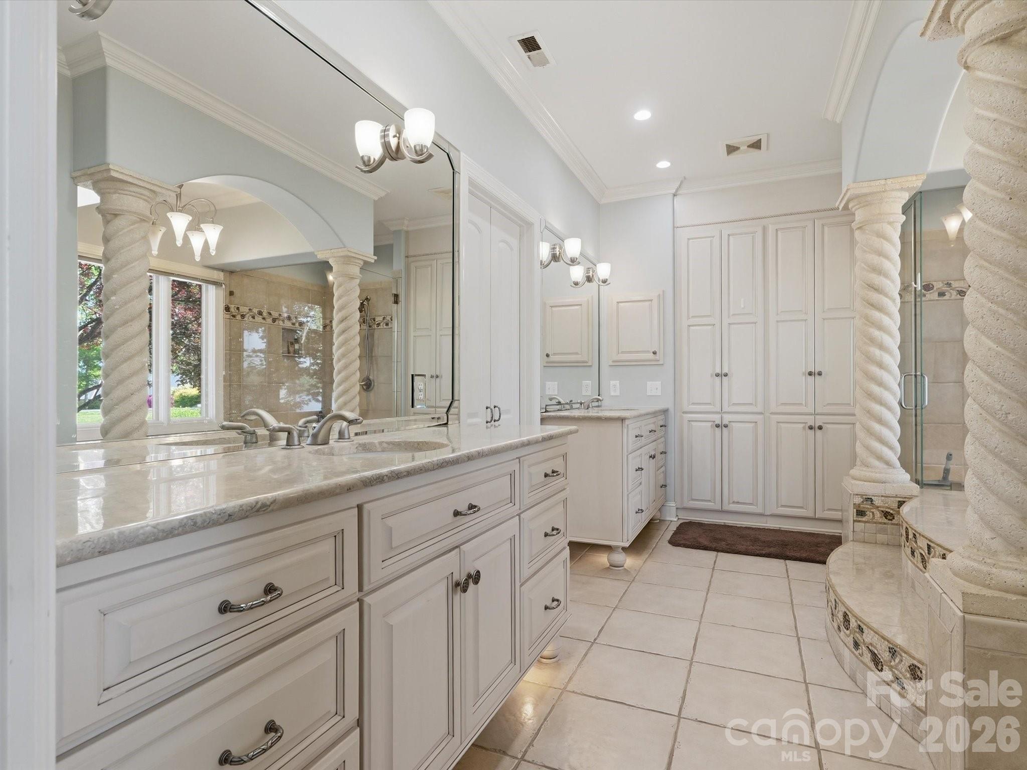 Single Family Residence at 154 Quail Hollow Drive, Kings Mountain, photo 12 of 46