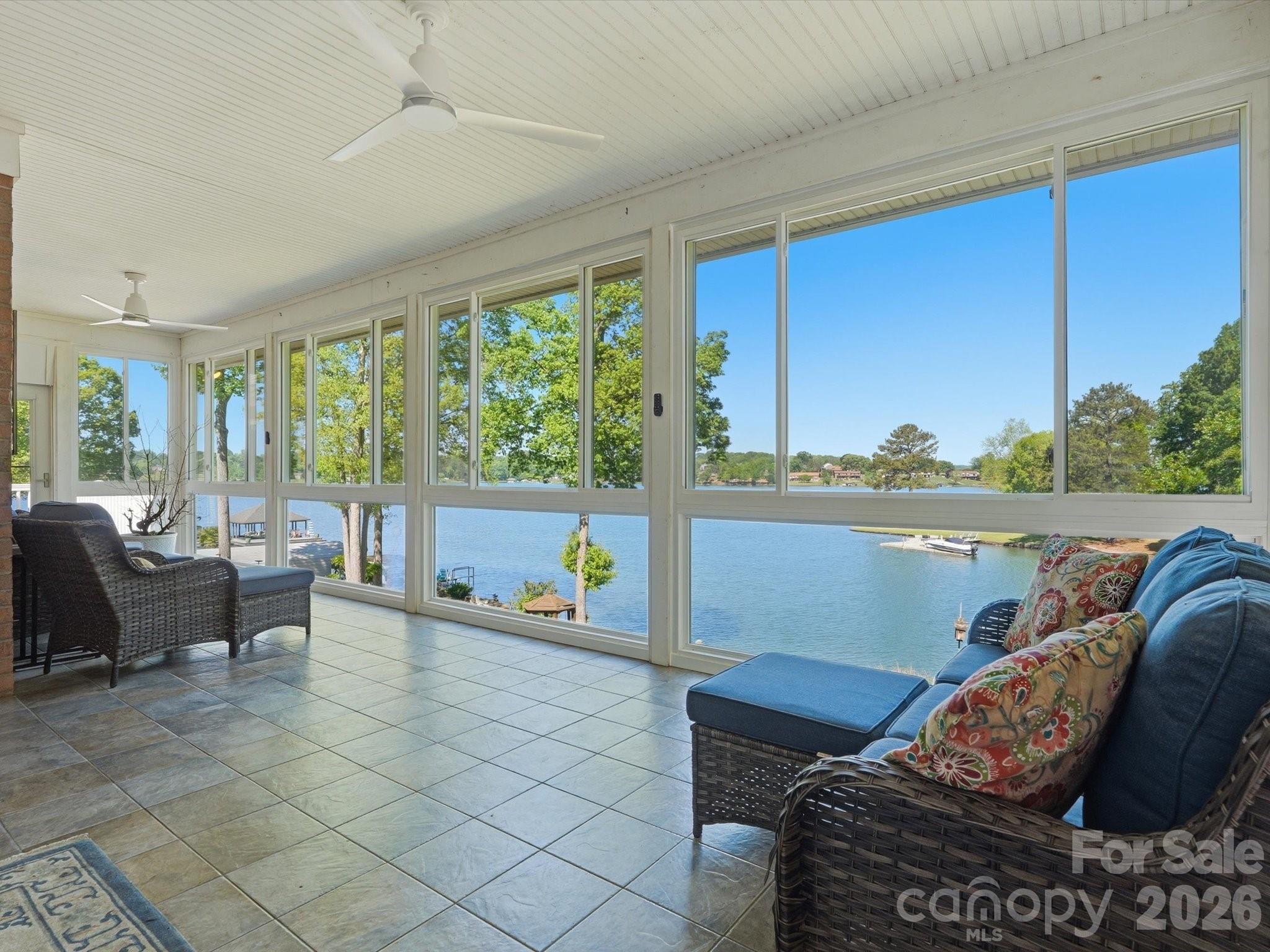 Single Family Residence at 154 Quail Hollow Drive, Kings Mountain, photo 23 of 46