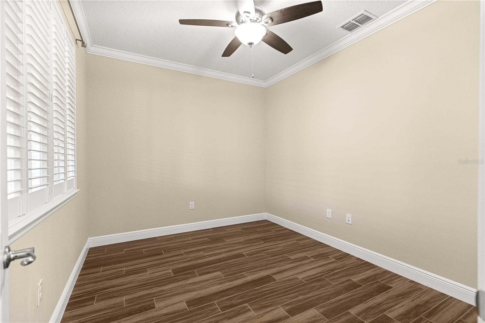 Library/study/den - 9460 SW 86TH PL, OCALA