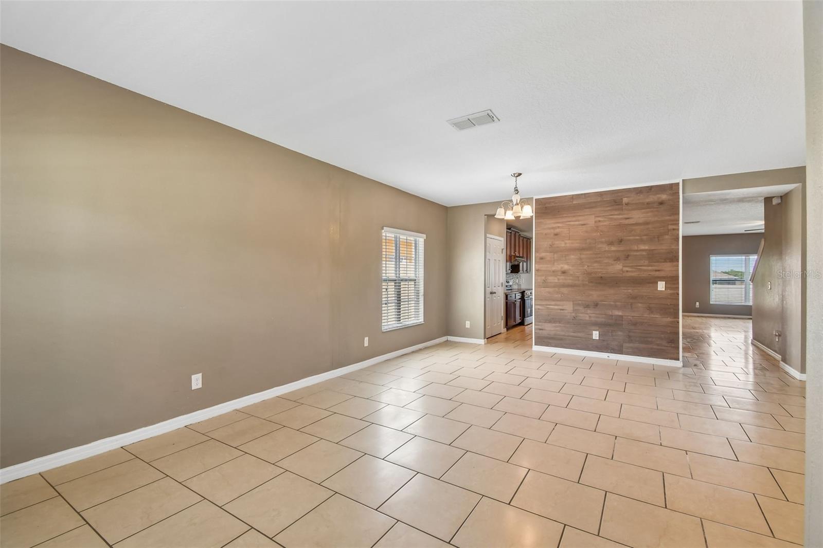Single Family Residence at 260 WILLIAMSON DR, DAVENPORT, photo 9 of 85