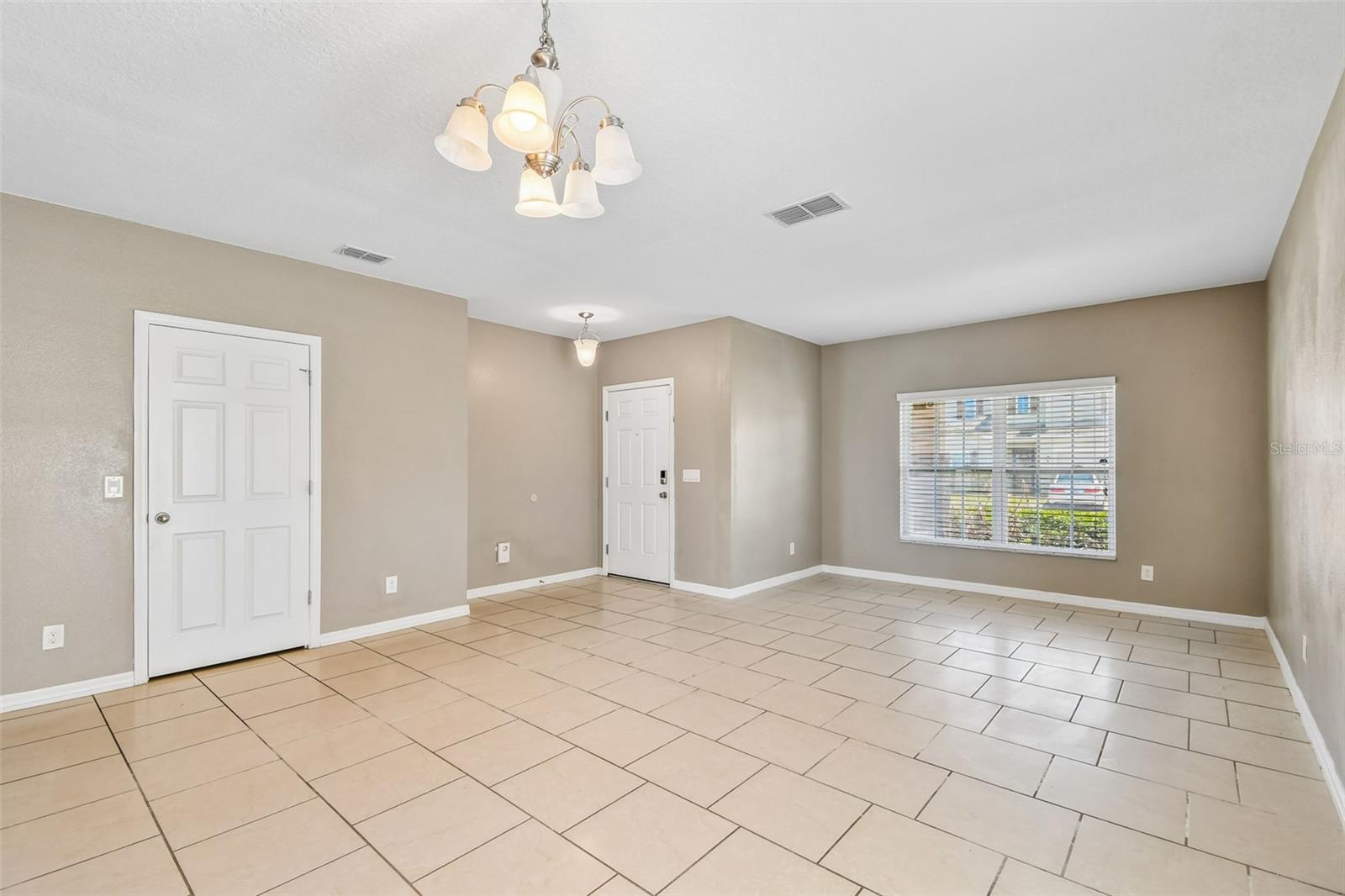 Single Family Residence at 260 WILLIAMSON DR, DAVENPORT, photo 11 of 85