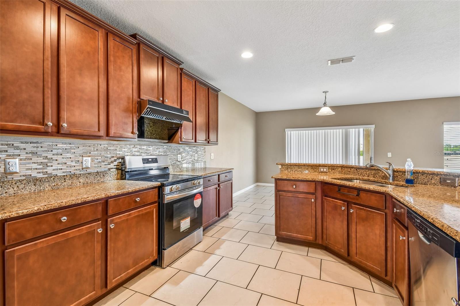 Single Family Residence at 260 WILLIAMSON DR, DAVENPORT, photo 17 of 85