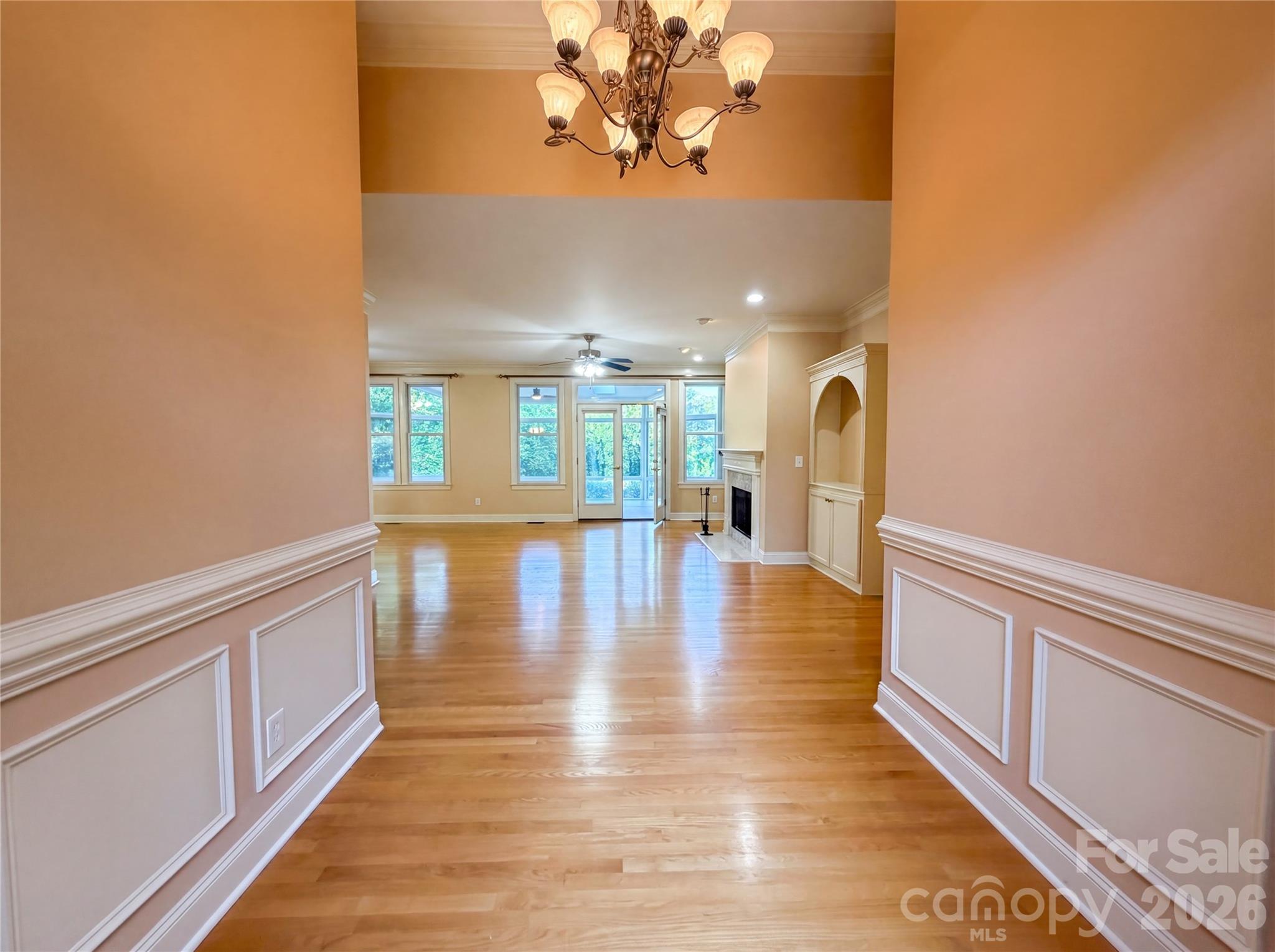 Single Family Residence at 142 Canterbury Crossing, Fort Mill, photo 9 of 29
