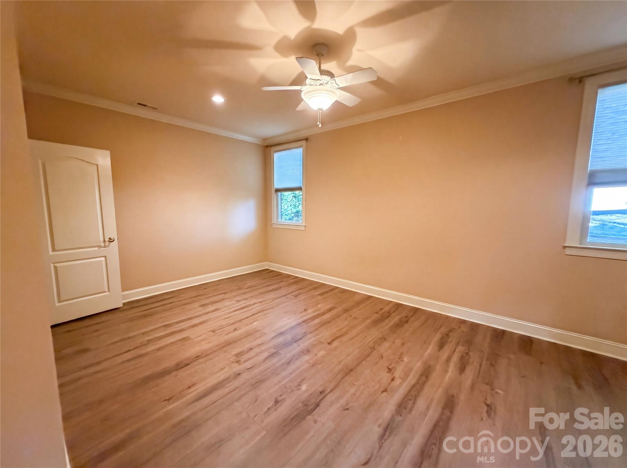 Single Family Residence at 142 Canterbury Crossing, Fort Mill, photo 11 of 29