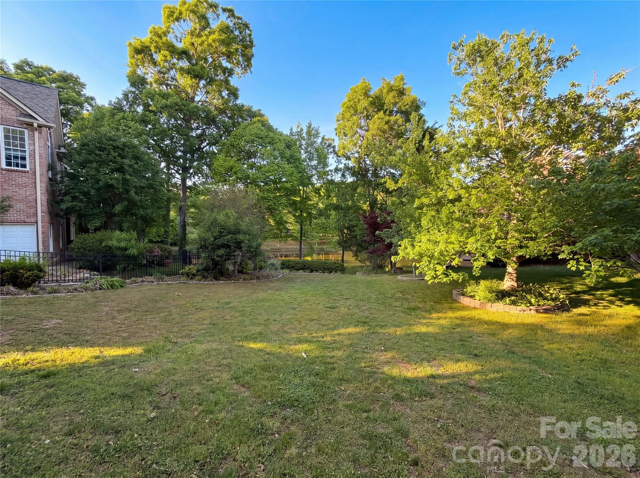 Single Family Residence at 142 Canterbury Crossing, Fort Mill, photo 25 of 29