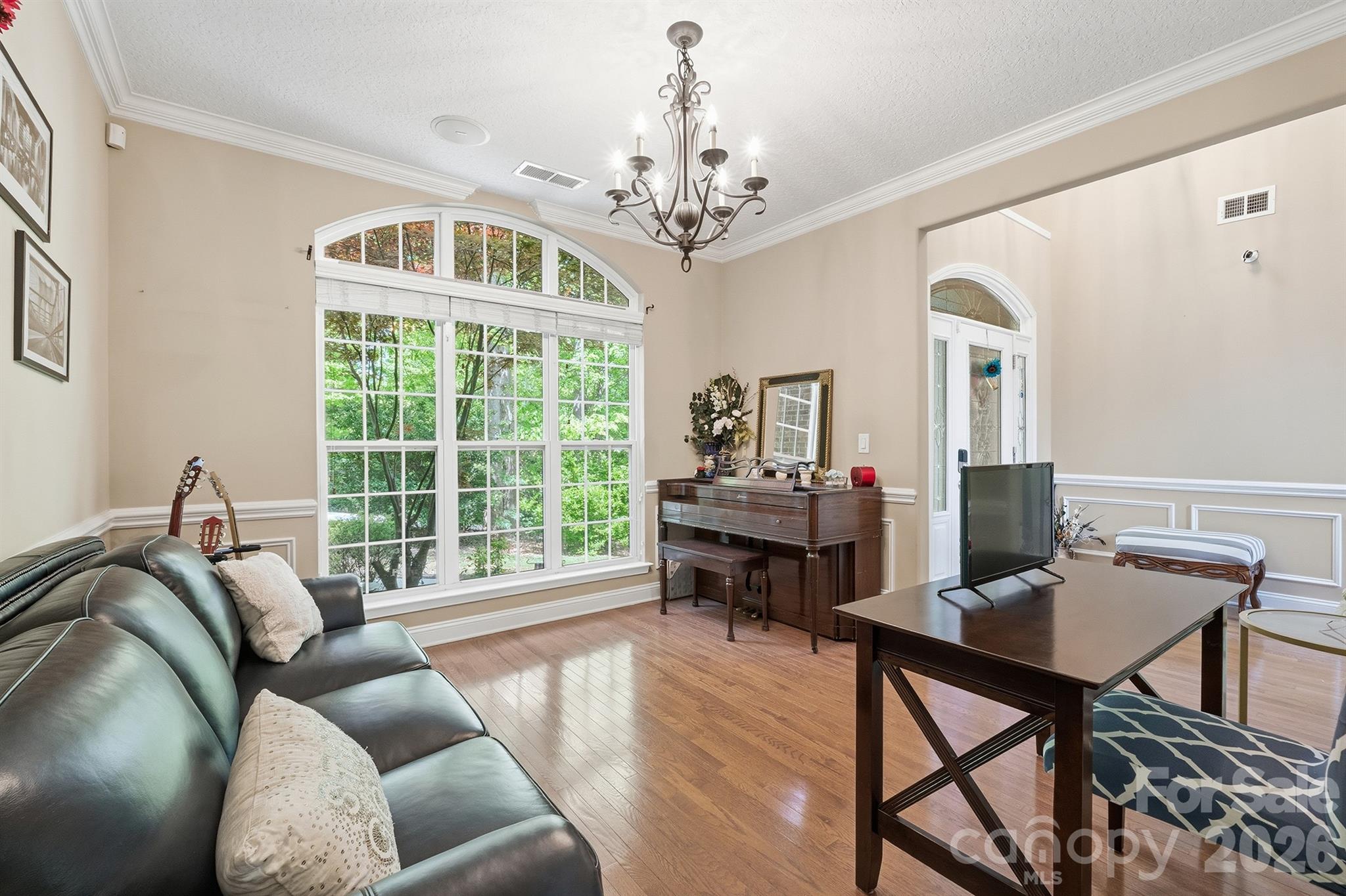 Single Family Residence at 516 Shady Oaks Drive, Stanley, photo 4 of 48