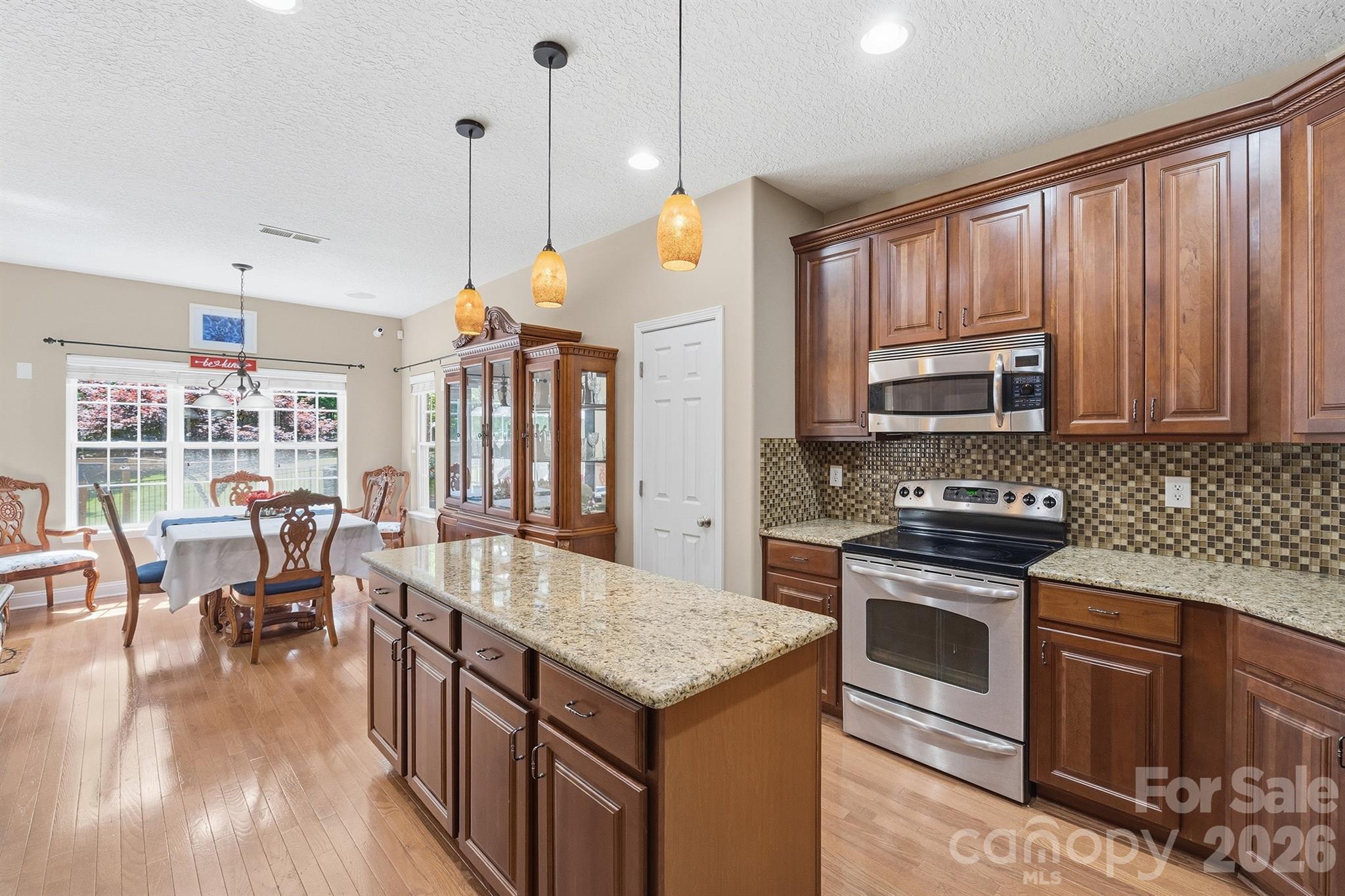 Single Family Residence at 516 Shady Oaks Drive, Stanley, photo 5 of 48