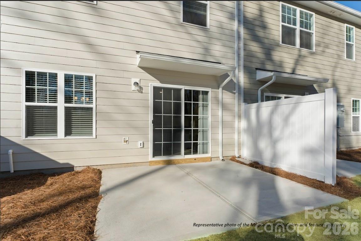 Townhouse at 4128 Olympus Avenue, Gastonia, photo 7 of 8