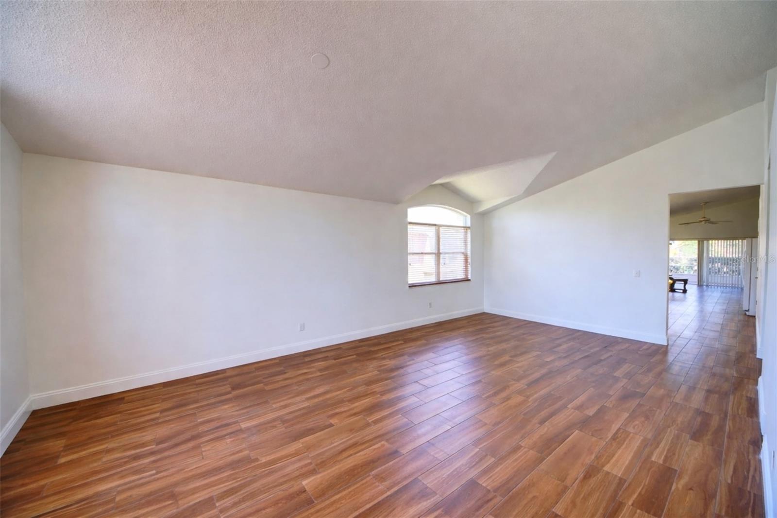 Single Family Residence at 635 ROCHESTER LOOP, DAVENPORT, photo 12 of 37