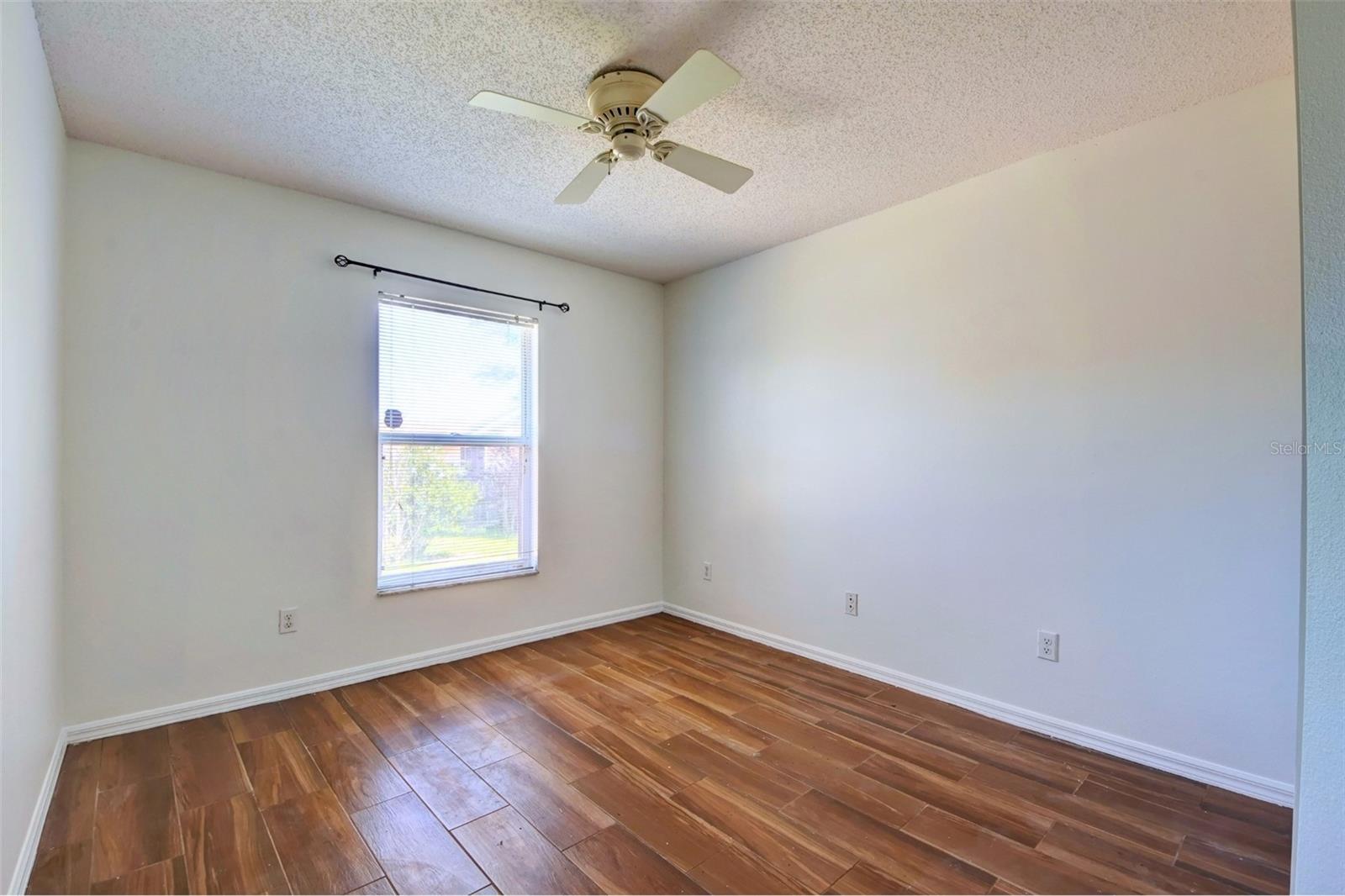 Single Family Residence at 635 ROCHESTER LOOP, DAVENPORT, photo 23 of 37