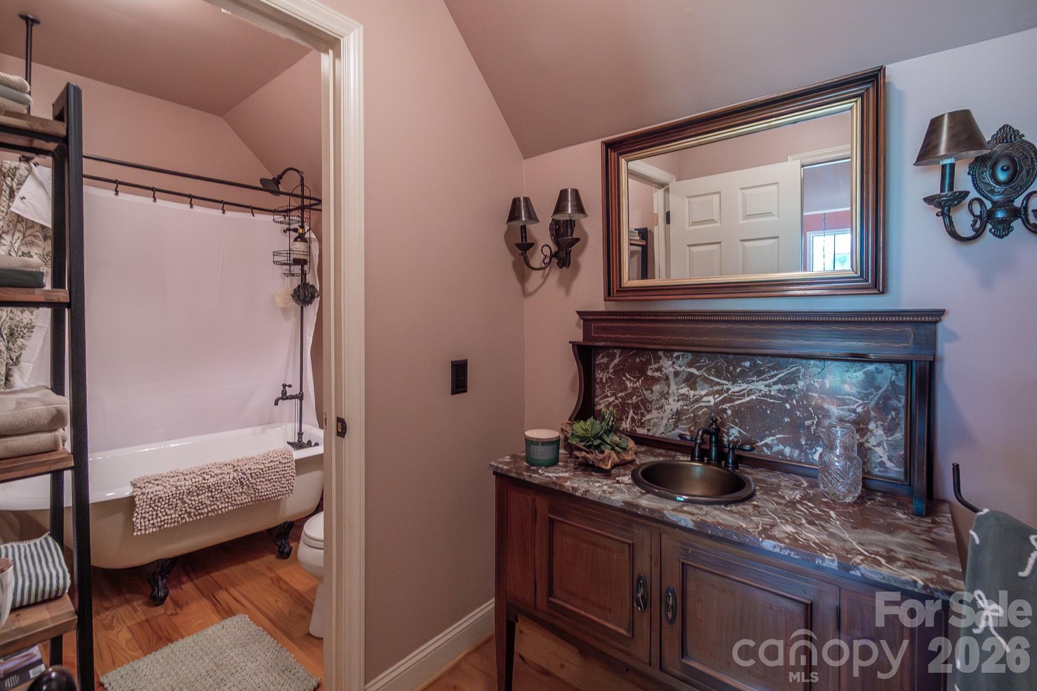 Single Family Residence at 5592 Lennox Drive, Kings Mountain, photo 38 of 47