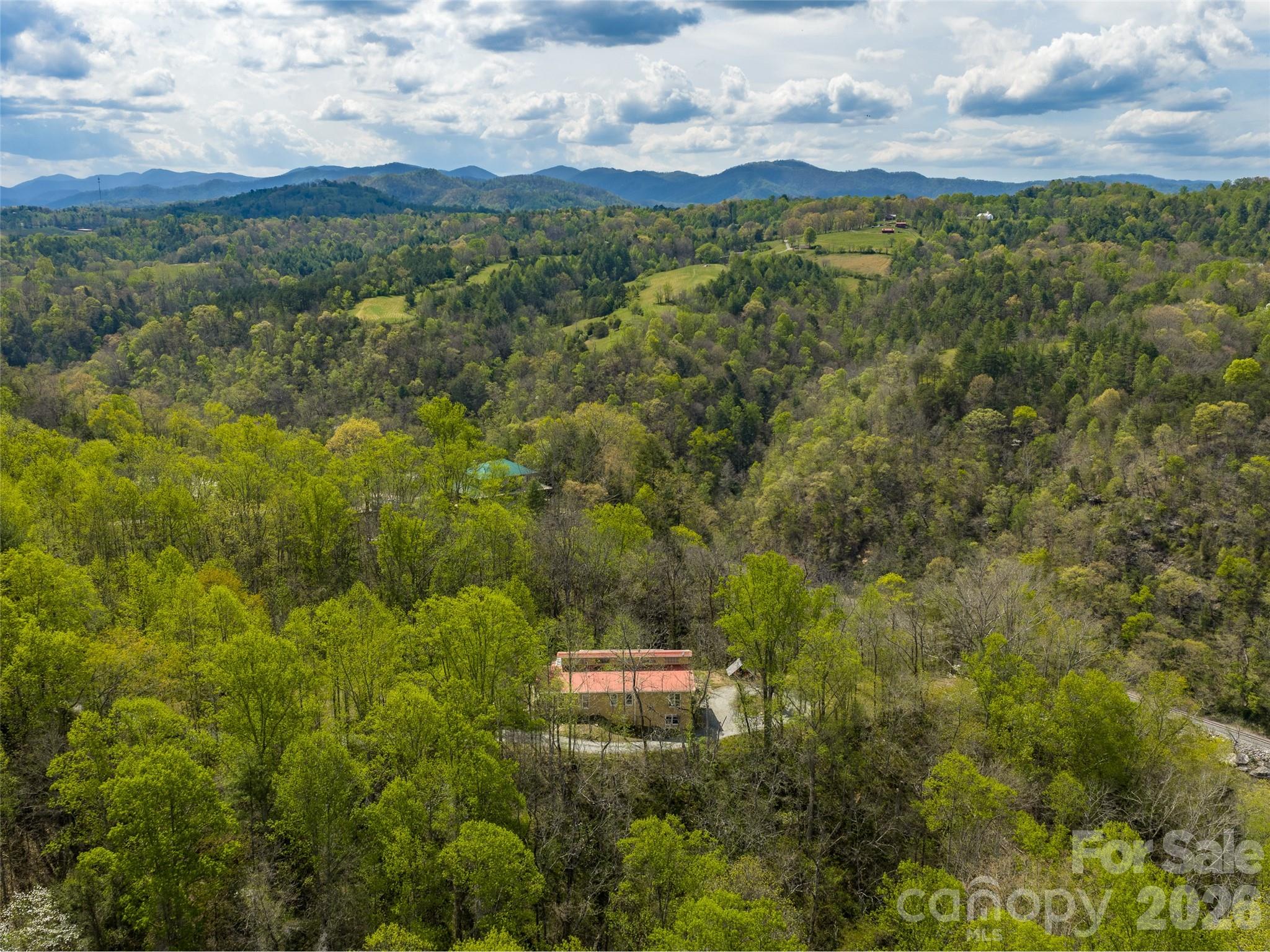 Single Family Residence at 76 Raven Rock Lane, Marshall, photo 39 of 40