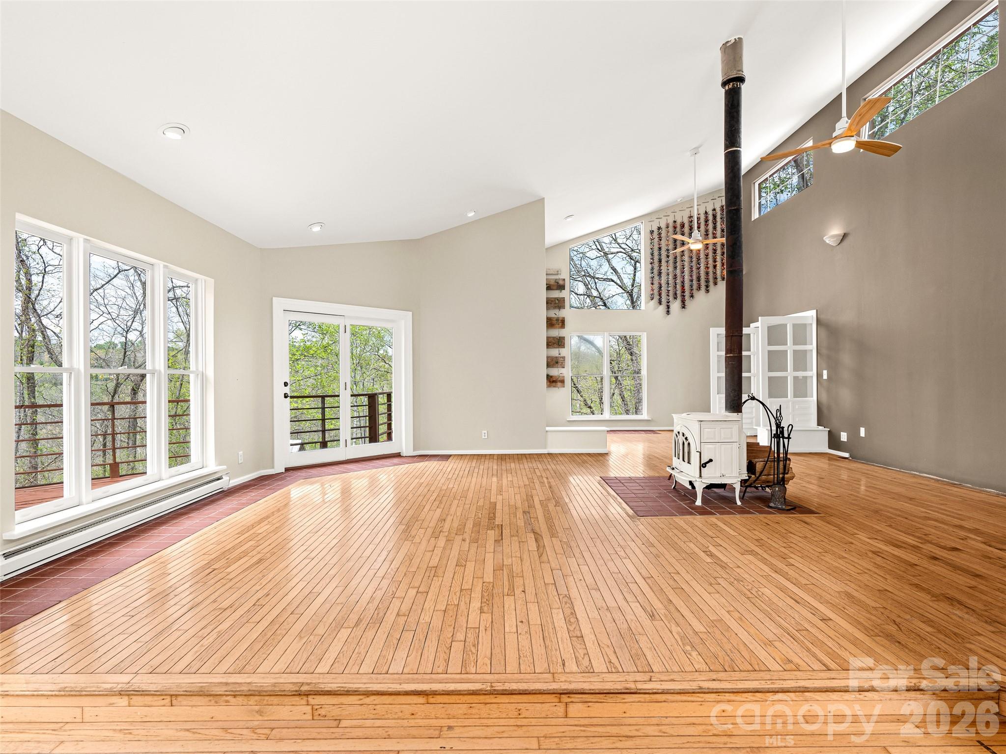 Single Family Residence at 76 Raven Rock Lane, Marshall, photo 8 of 40