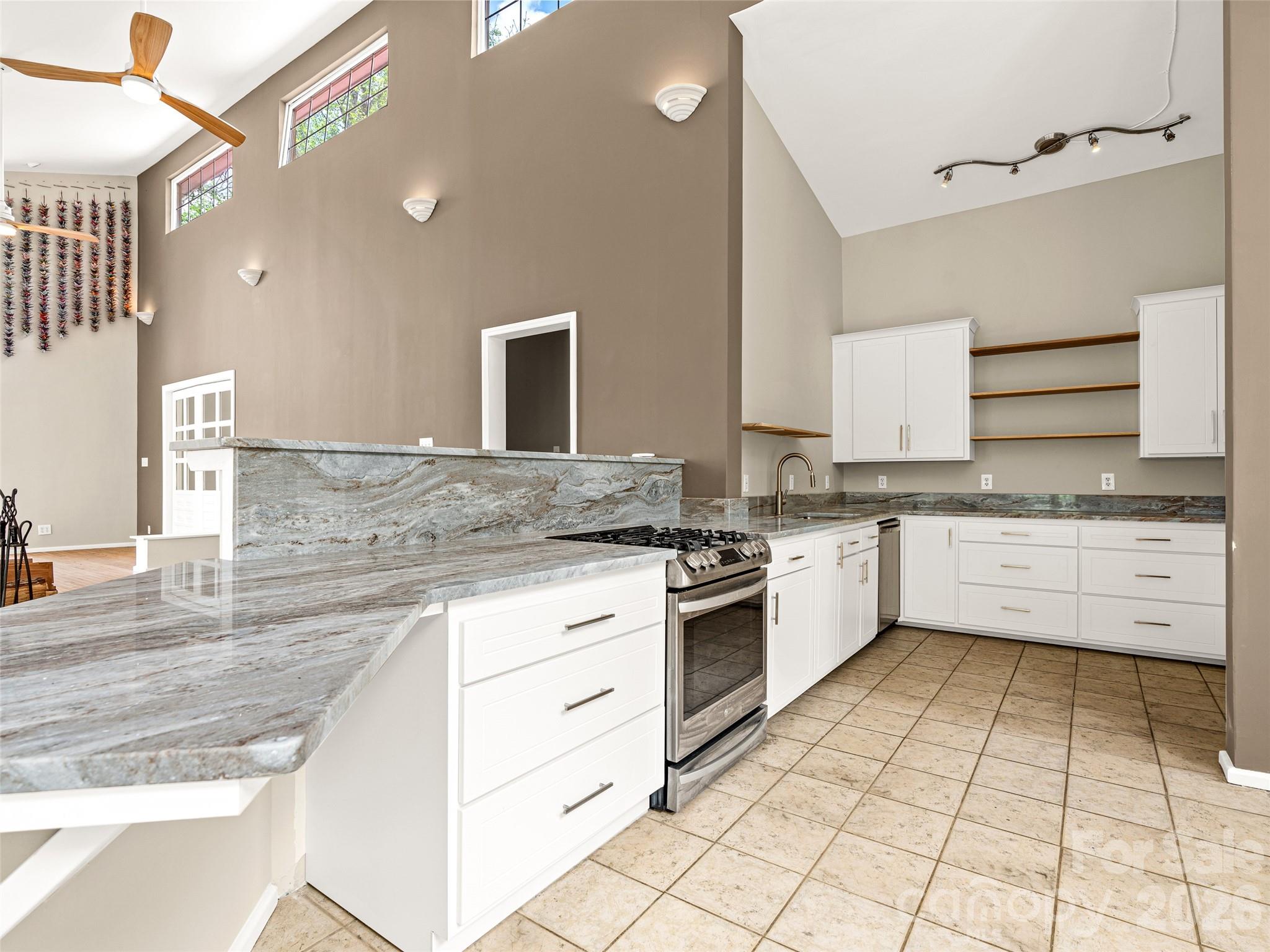 Single Family Residence at 76 Raven Rock Lane, Marshall, photo 17 of 40