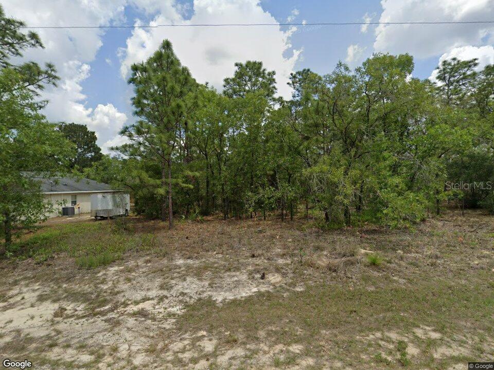 3881 W PARKVIEW DR