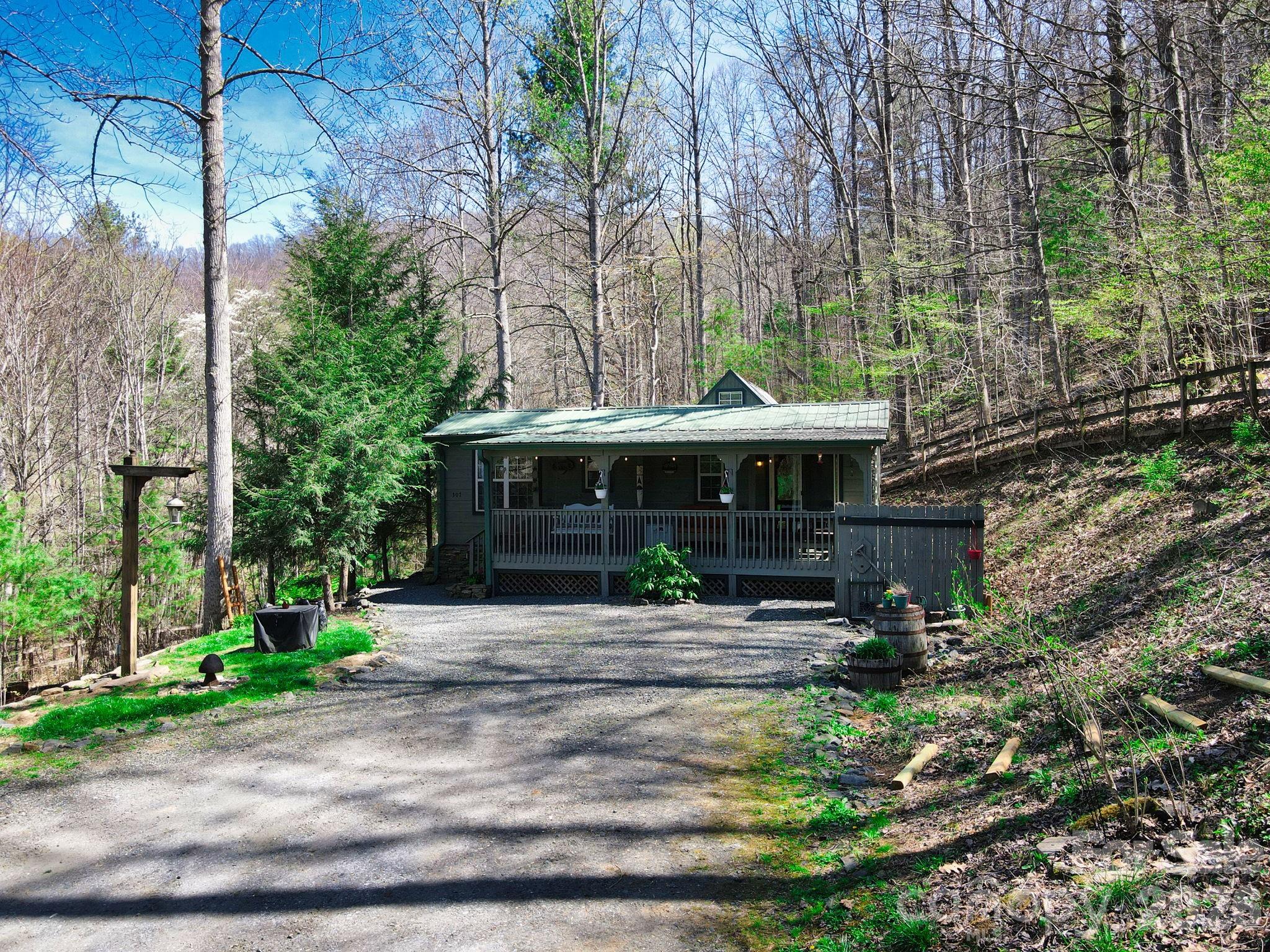 Single Family Residence at 307 Dancing Leaf Lane, Bakersville, photo 20 of 24