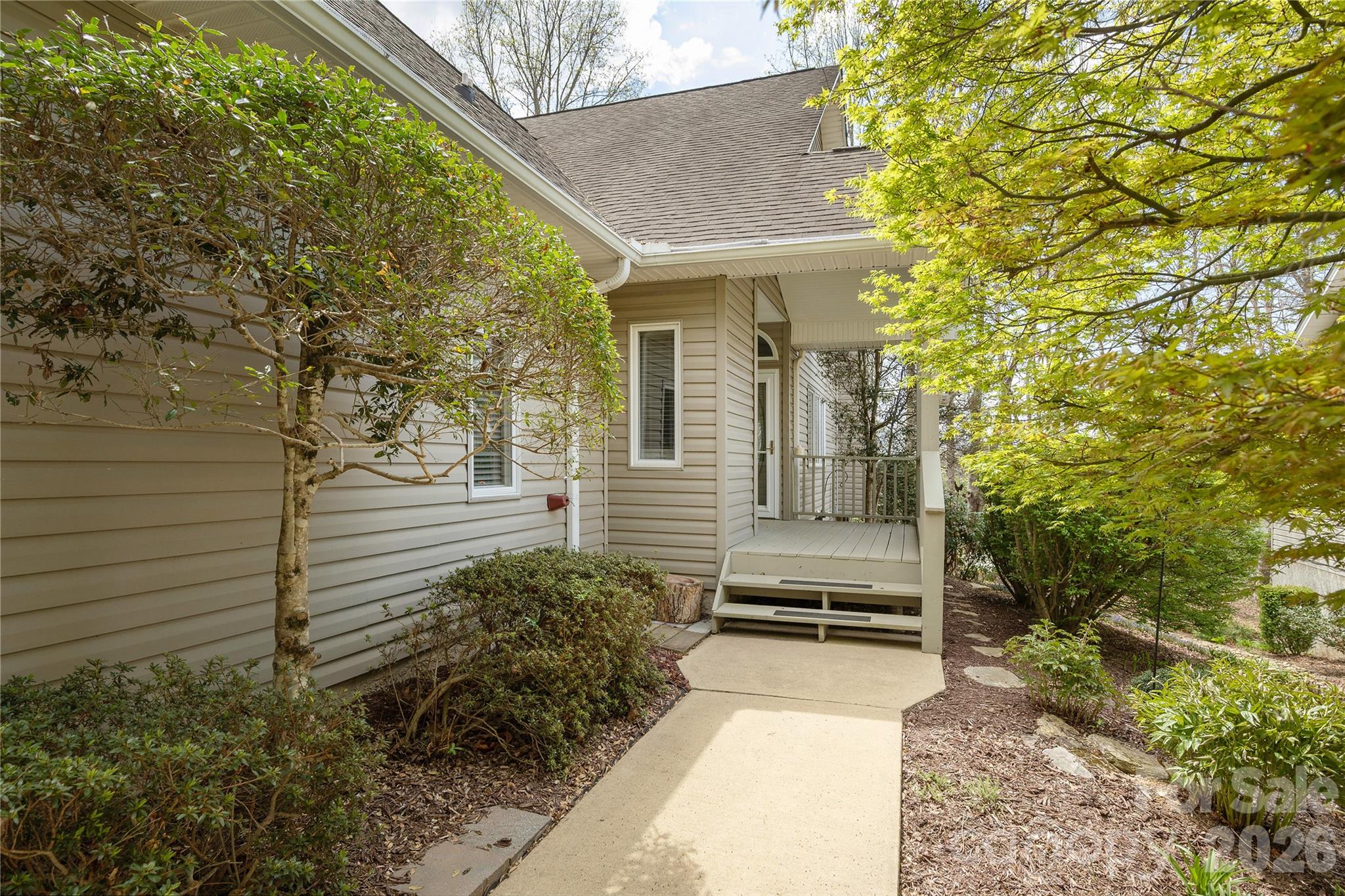Townhouse at 2115 Cumming Woods Court, Hendersonville, photo 2 of 33
