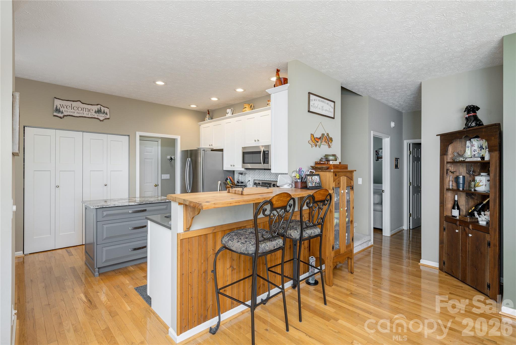 Townhouse at 2115 Cumming Woods Court, Hendersonville, photo 13 of 33