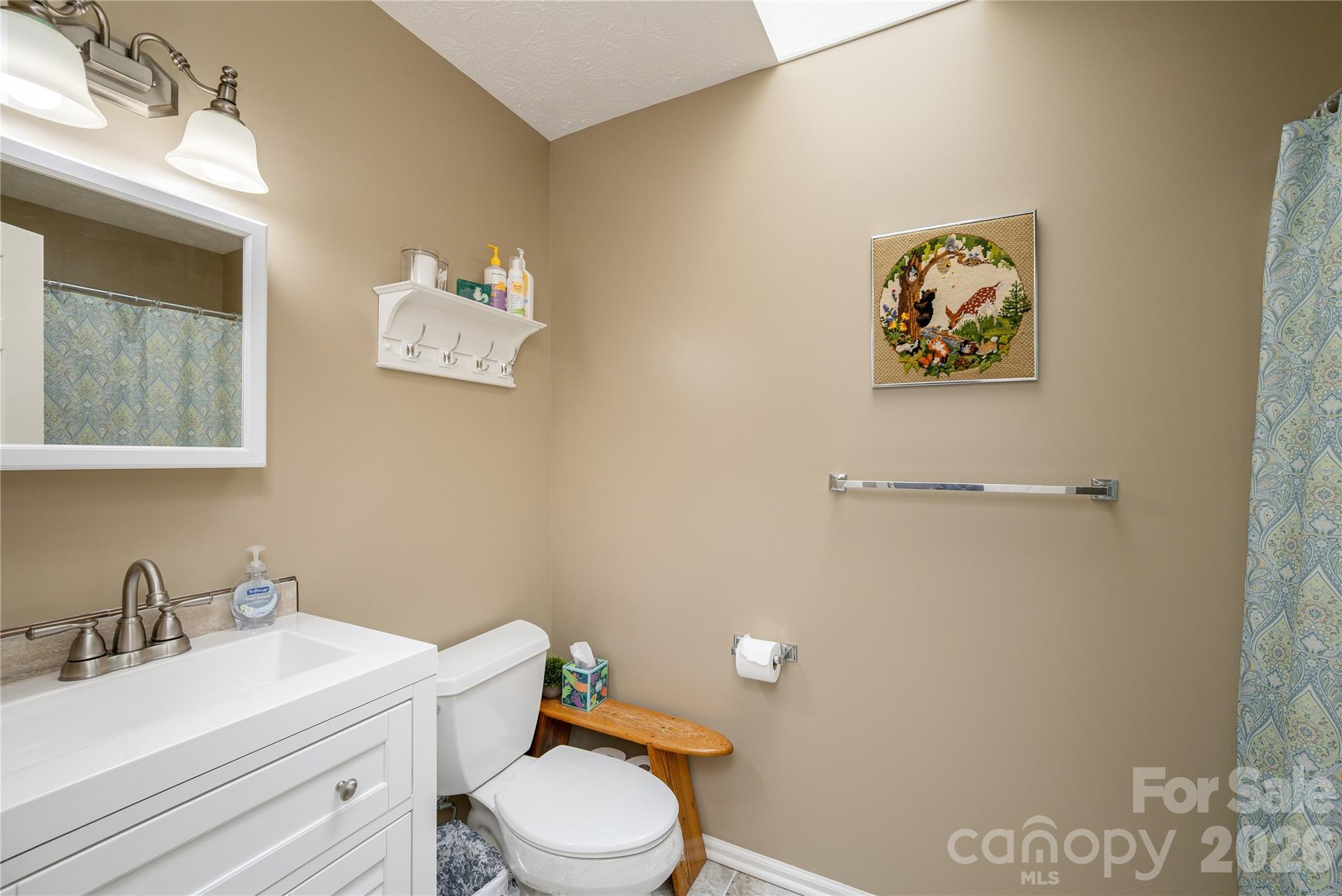 Townhouse at 2115 Cumming Woods Court, Hendersonville, photo 24 of 33