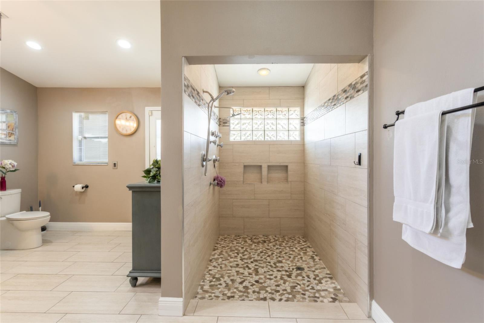 Spacious walk - in Shower. - 18 CLASSIC CT S, PALM COAST