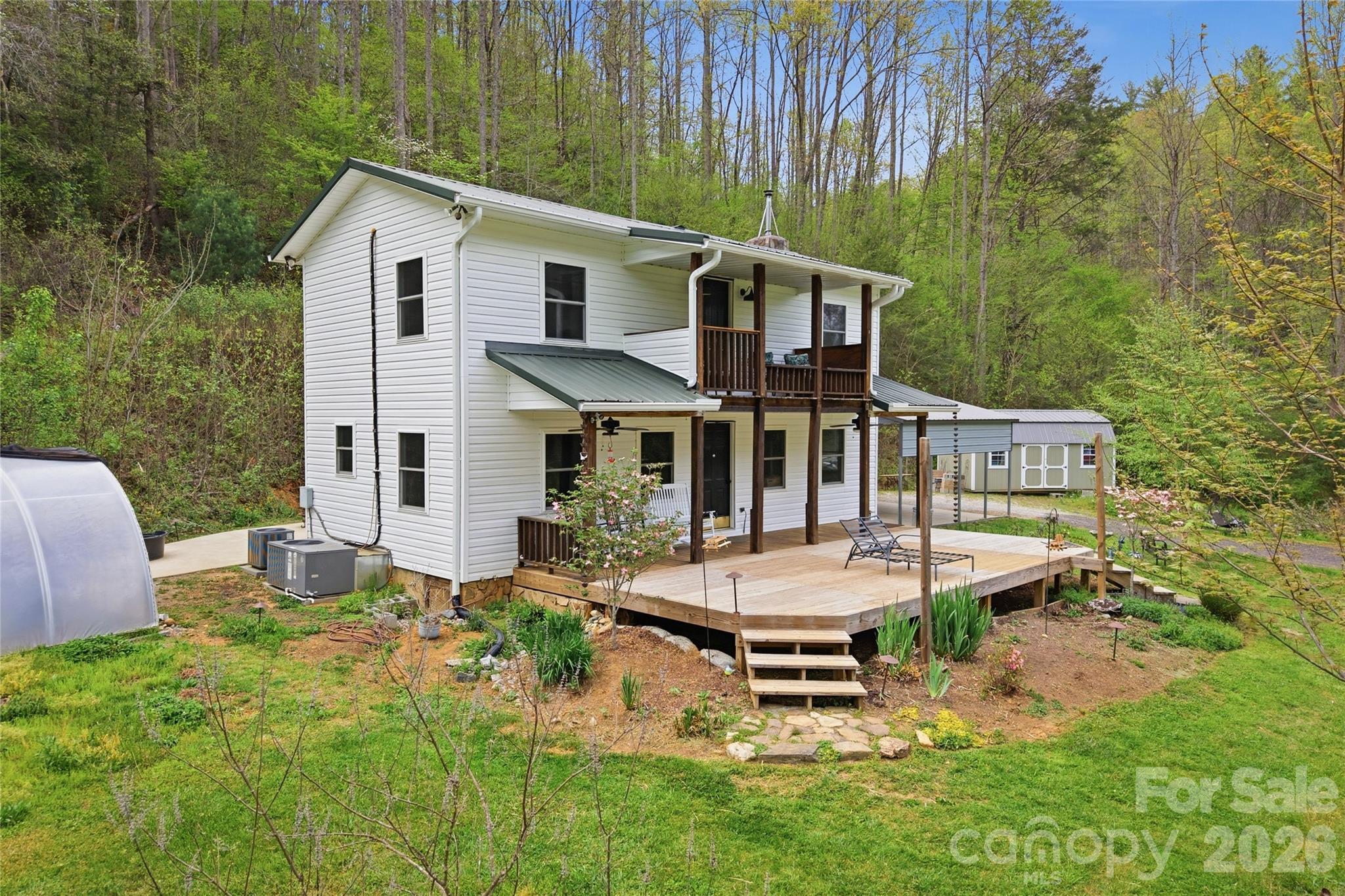 Single Family Residence at 6470 Stone Mountain Road, Lenoir, photo 2 of 37