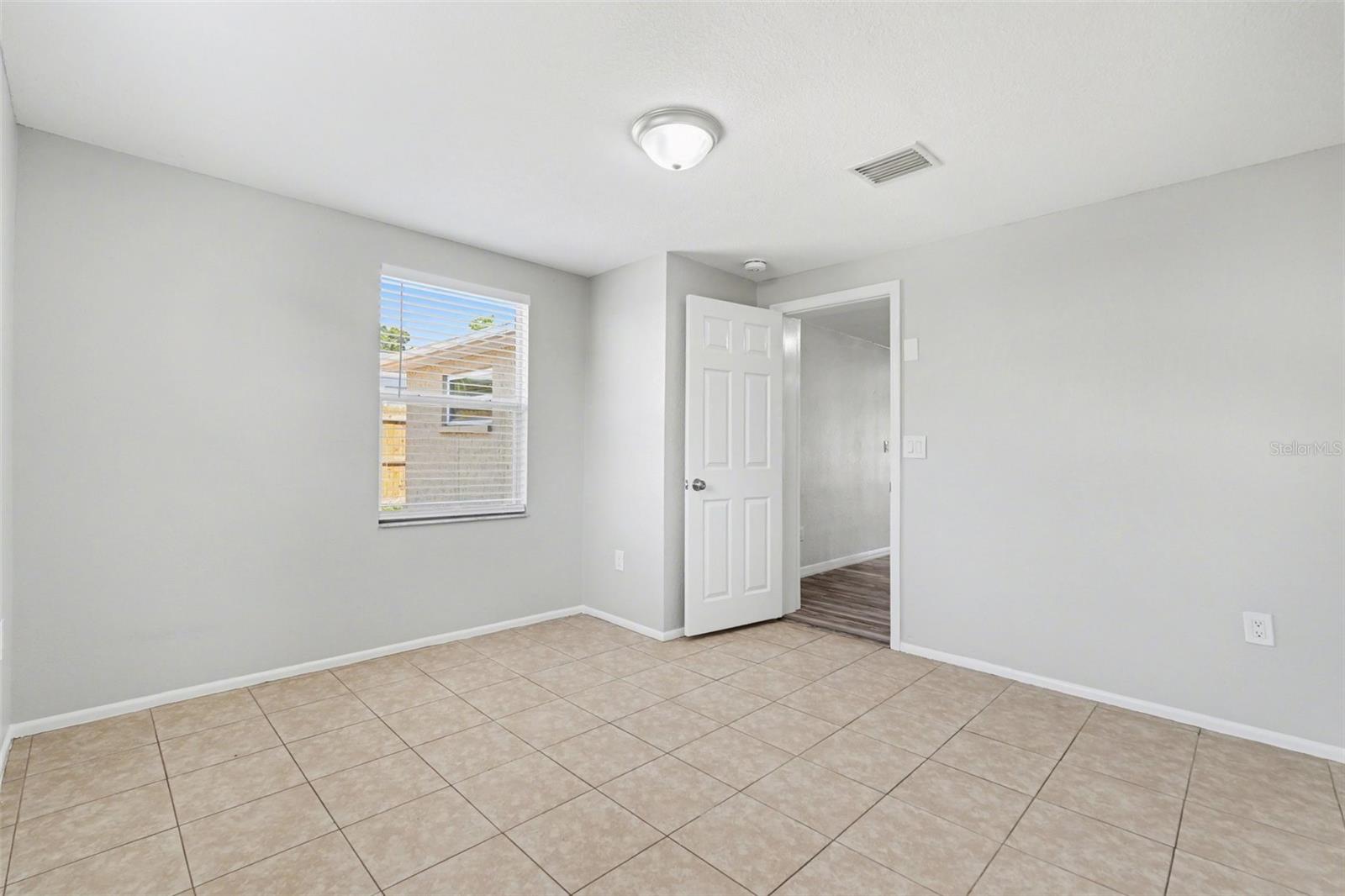 Single Family Residence at 6337 BONAIRE AVE, NEW PORT RICHEY, photo 2 of 26
