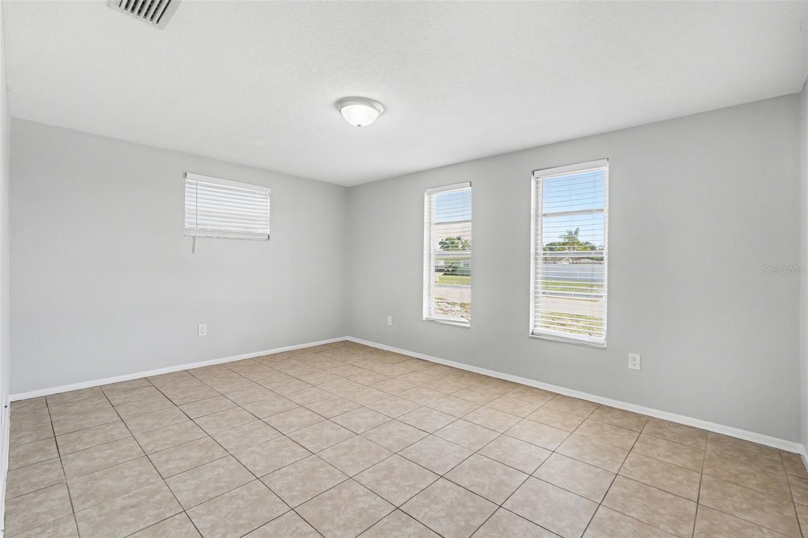 Single Family Residence at 6337 BONAIRE AVE, NEW PORT RICHEY, photo 3 of 26