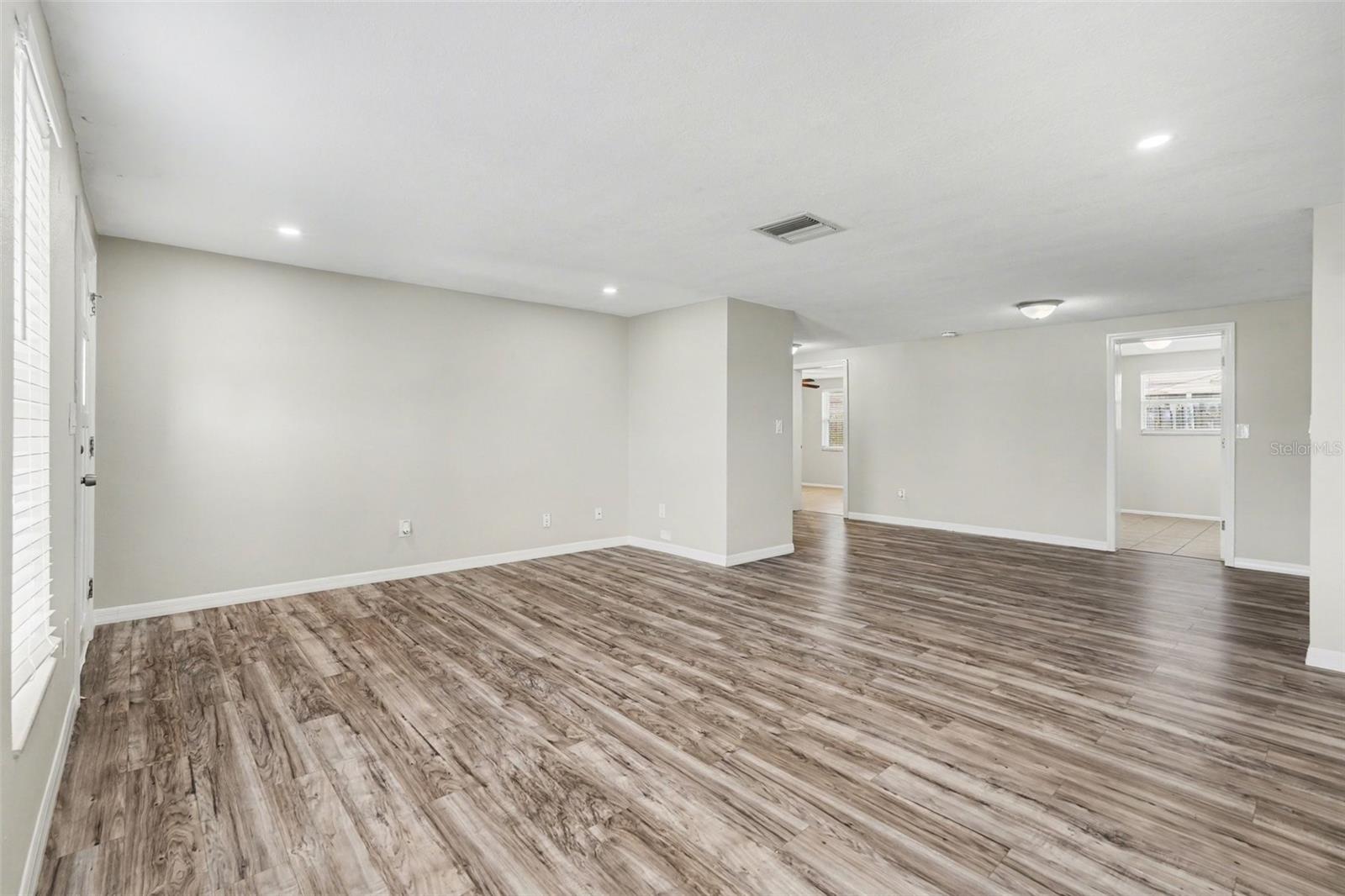 Single Family Residence at 6337 BONAIRE AVE, NEW PORT RICHEY, photo 12 of 26
