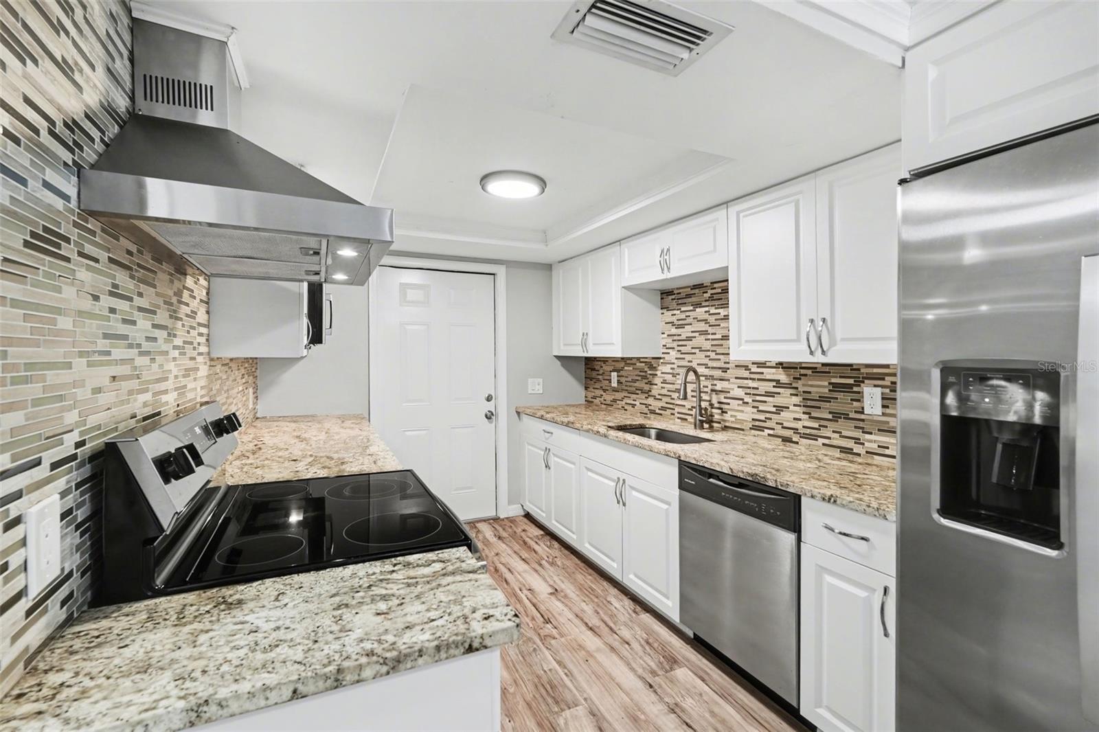 Single Family Residence at 6337 BONAIRE AVE, NEW PORT RICHEY, photo 15 of 26