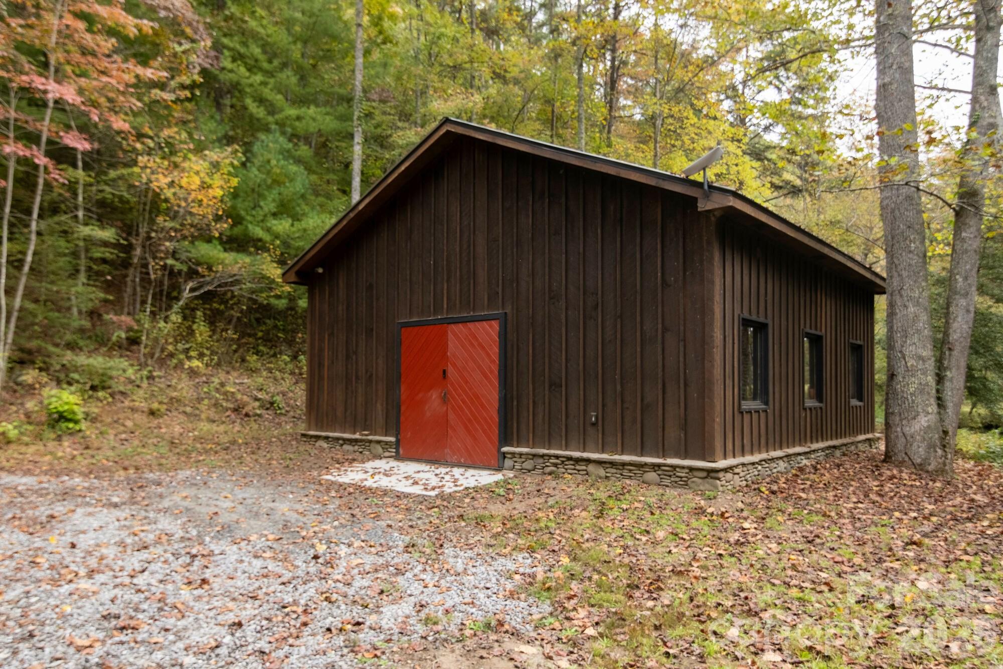 Single Family Residence at 2108 River Hill Road, Murphy, photo 20 of 31