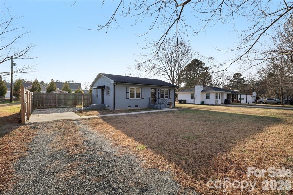 Single Family Residence at 3207 Valleydale Road, Monroe, photo 5 of 29