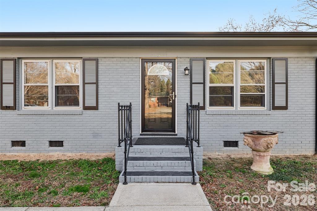 Single Family Residence at 3207 Valleydale Road, Monroe, photo 8 of 29