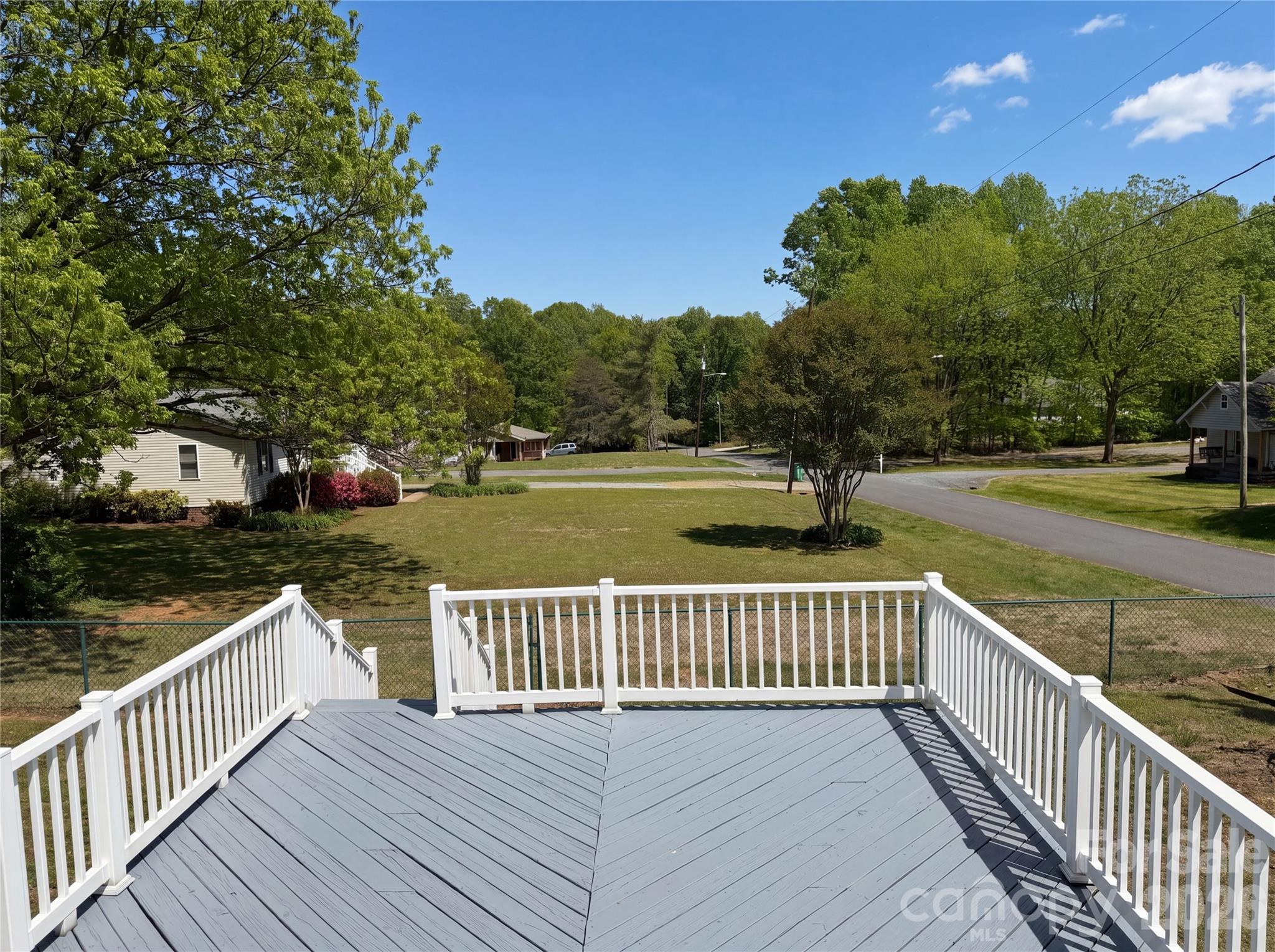 Single Family Residence at 215 S Ferry Road, New London, photo 7 of 21
